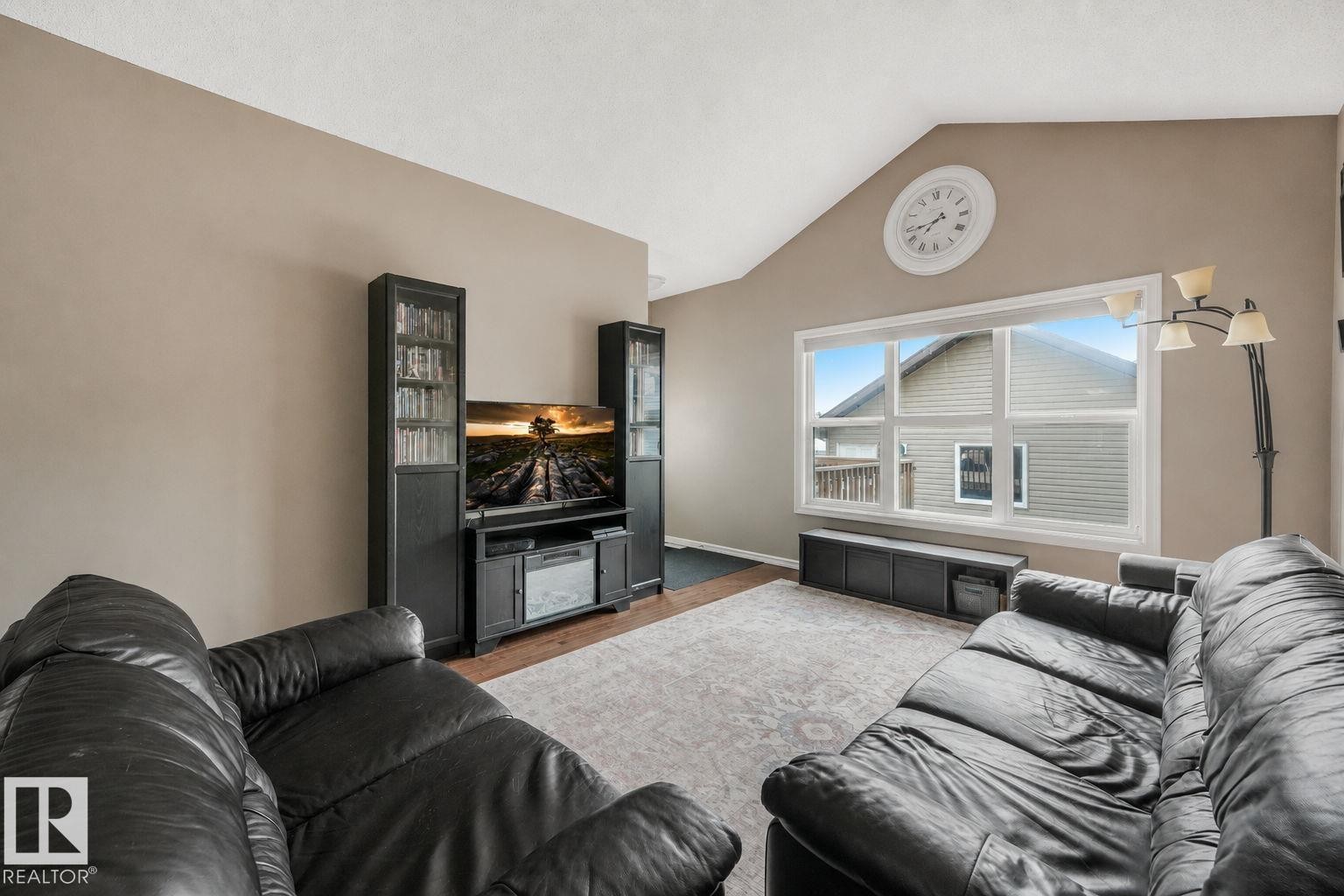 21219 96 Avenue, Edmonton, AB