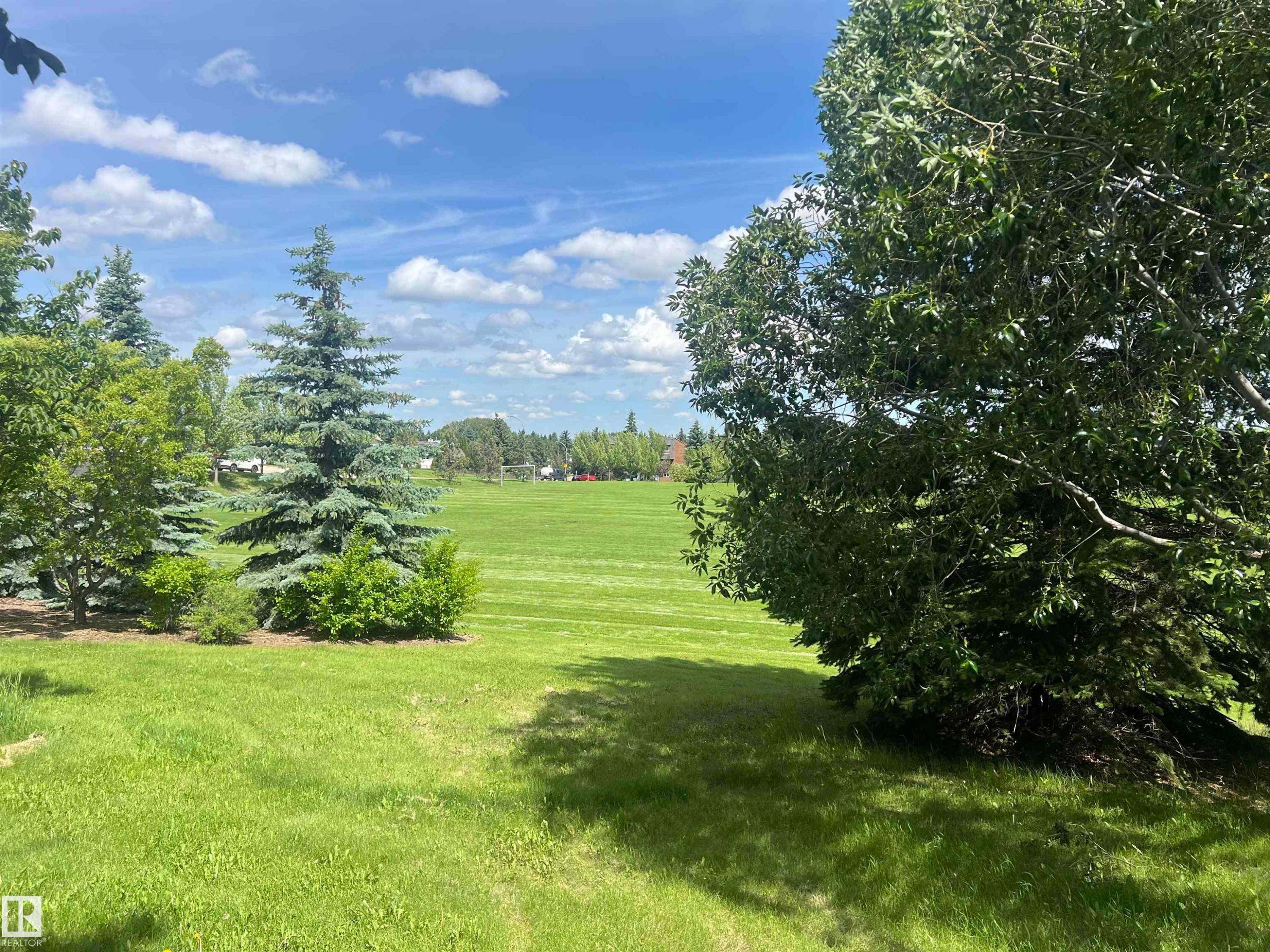 18 6032 38 Avenue, Edmonton, AB