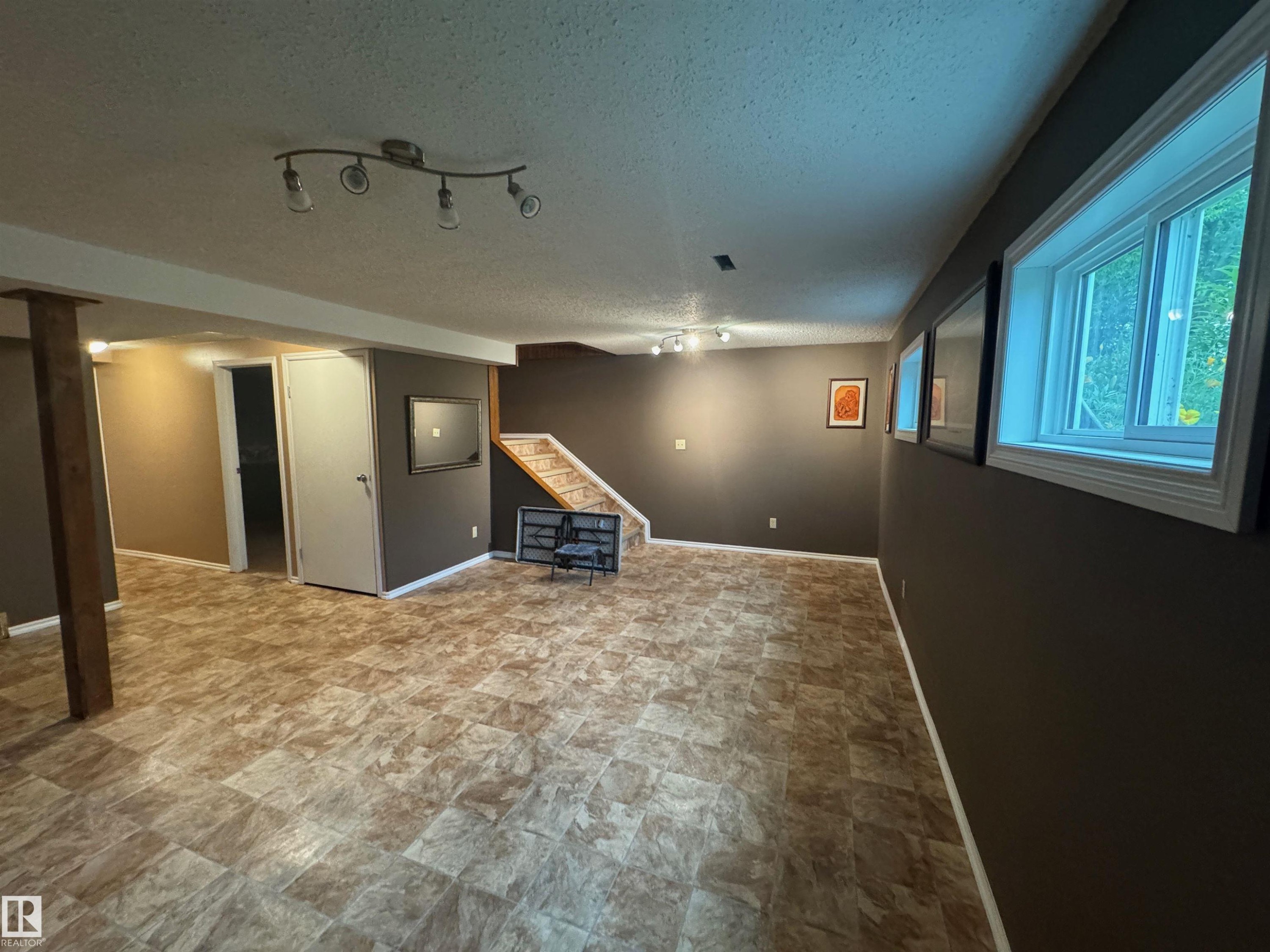 59416 Rng Rd 94, Rural St. Paul County, AB - Indoor Photo Showing Other Room