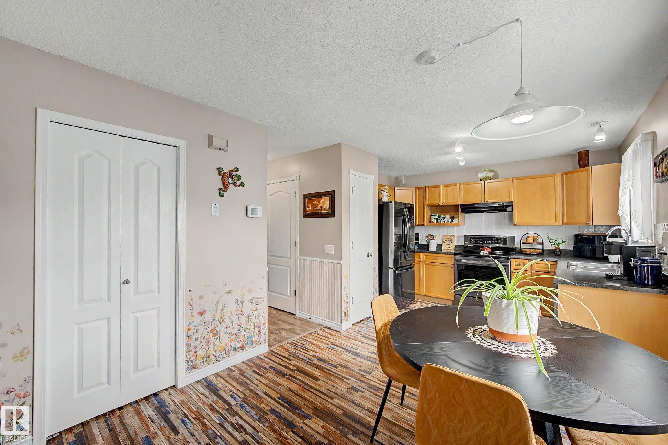 16114 43 Street, Edmonton, AB