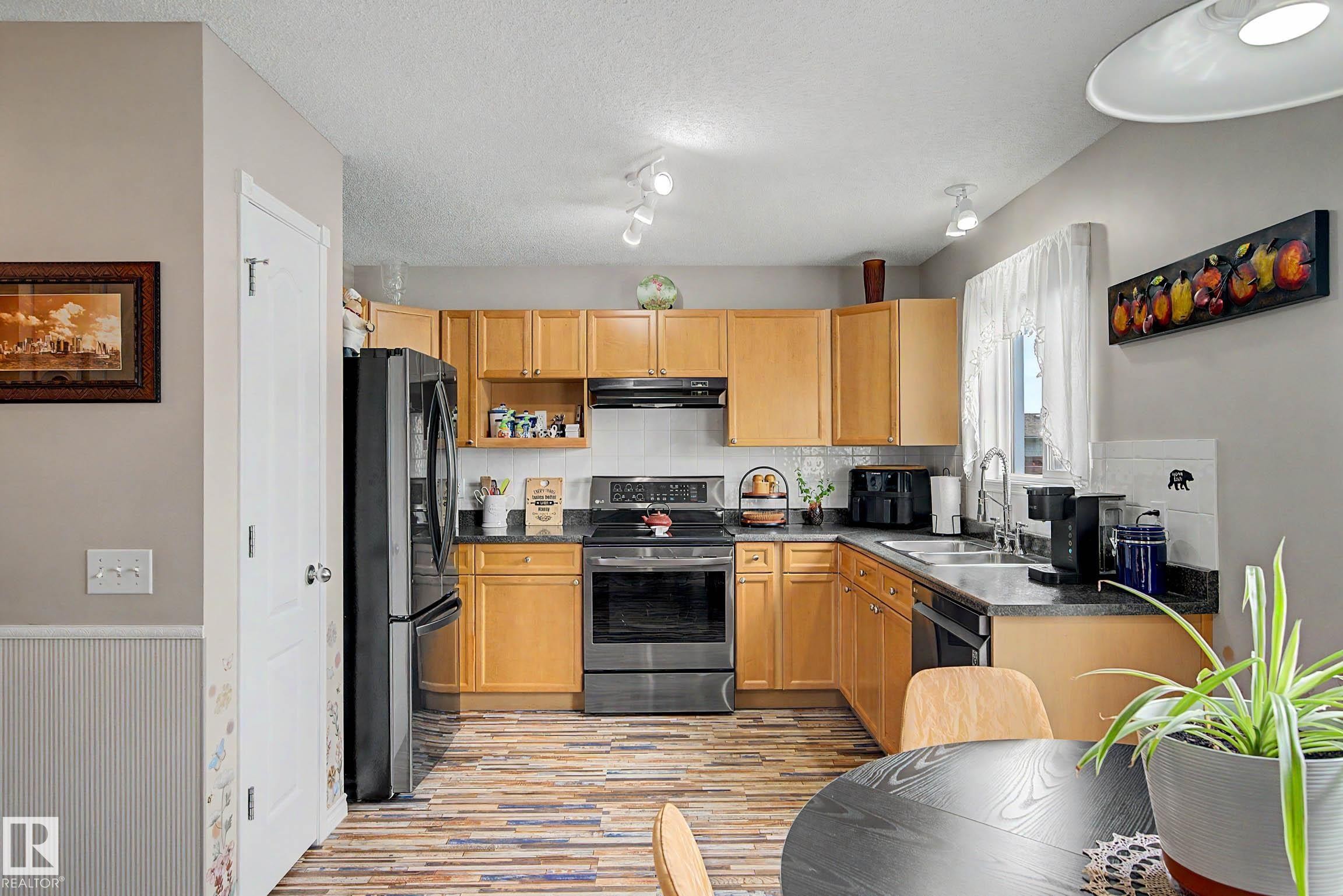 16114 43 Street, Edmonton, AB
