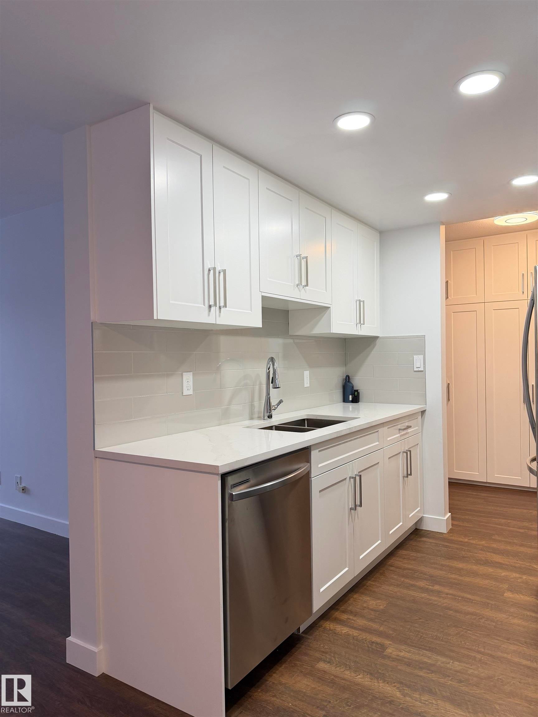 103 10511 19 Avenue, Edmonton, AB