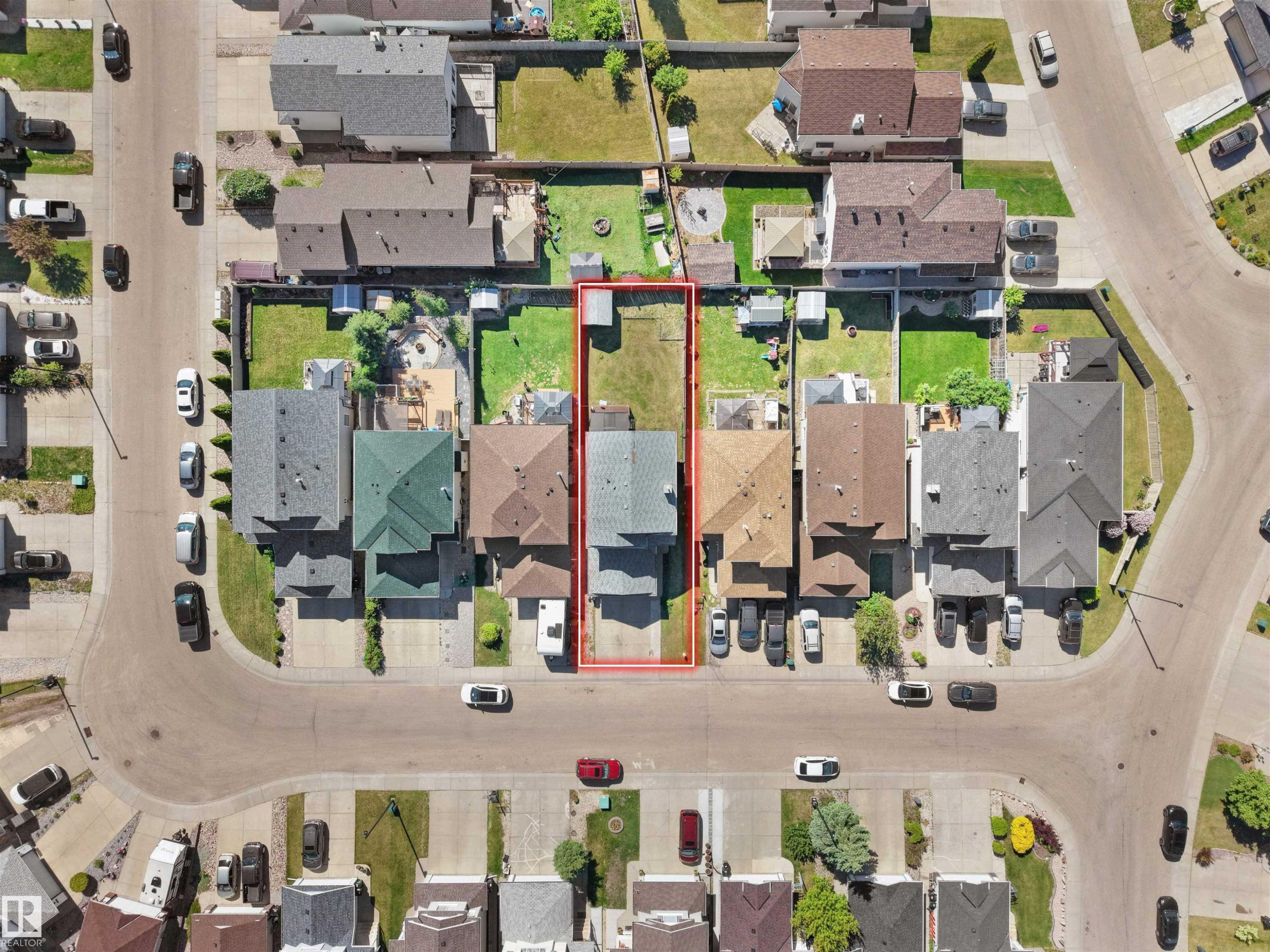 Image quality insufficient for description - 2418 32B Street, Edmonton, AB