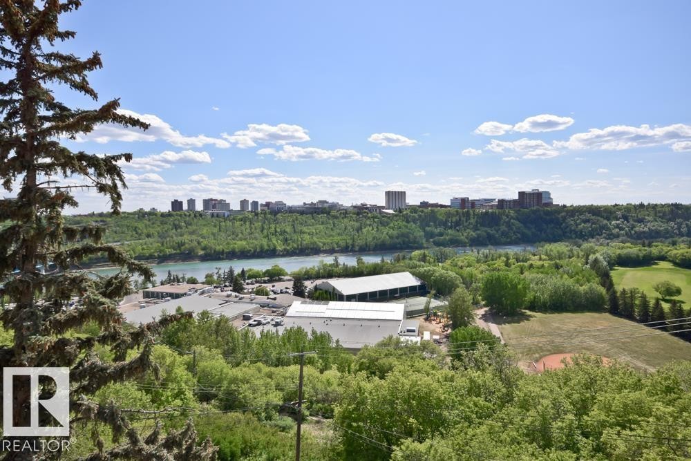 #7 9734 111 St Nw, Edmonton, AB - Outdoor With View