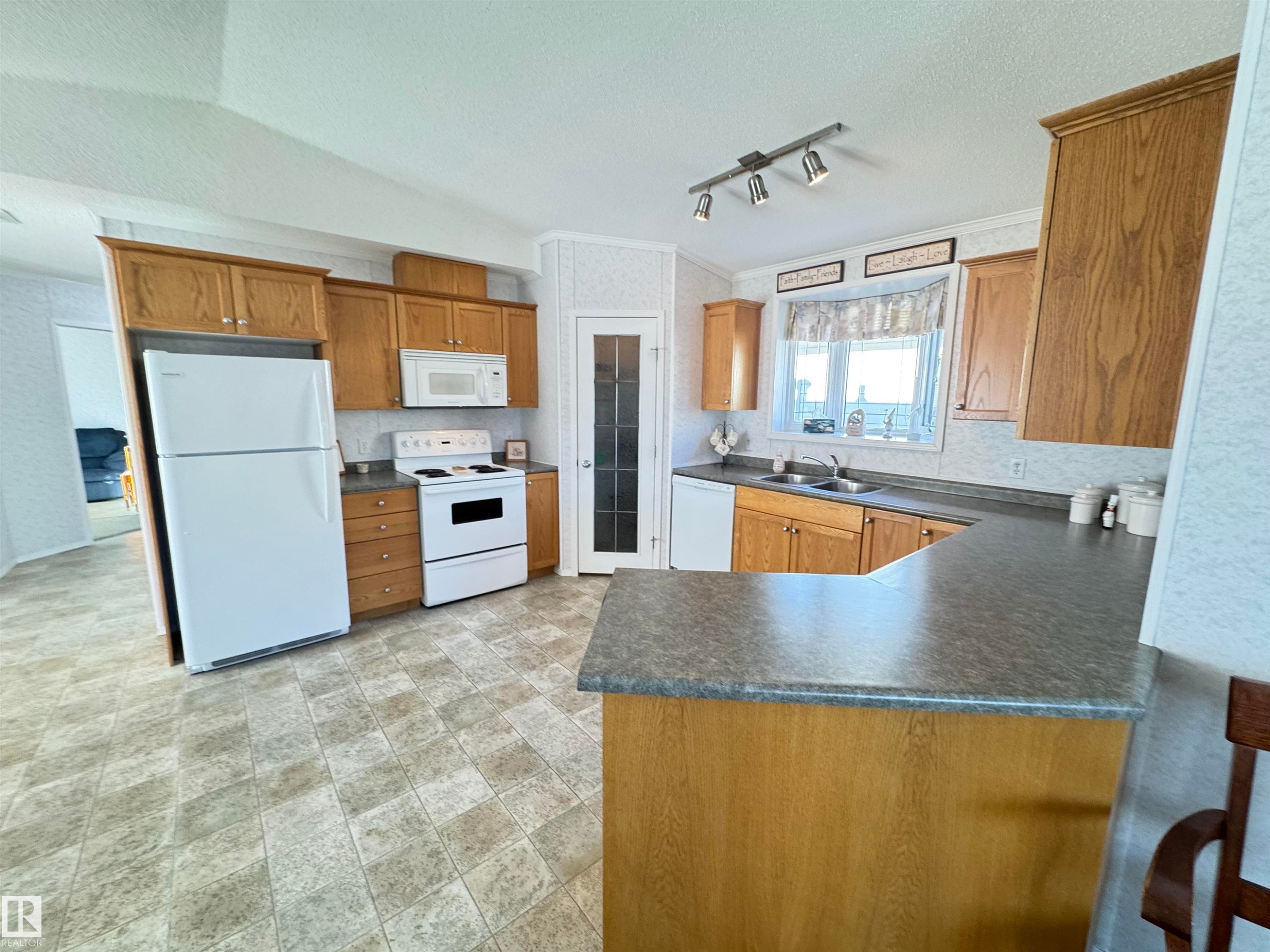 4022 Aspen Way, Leduc, AB