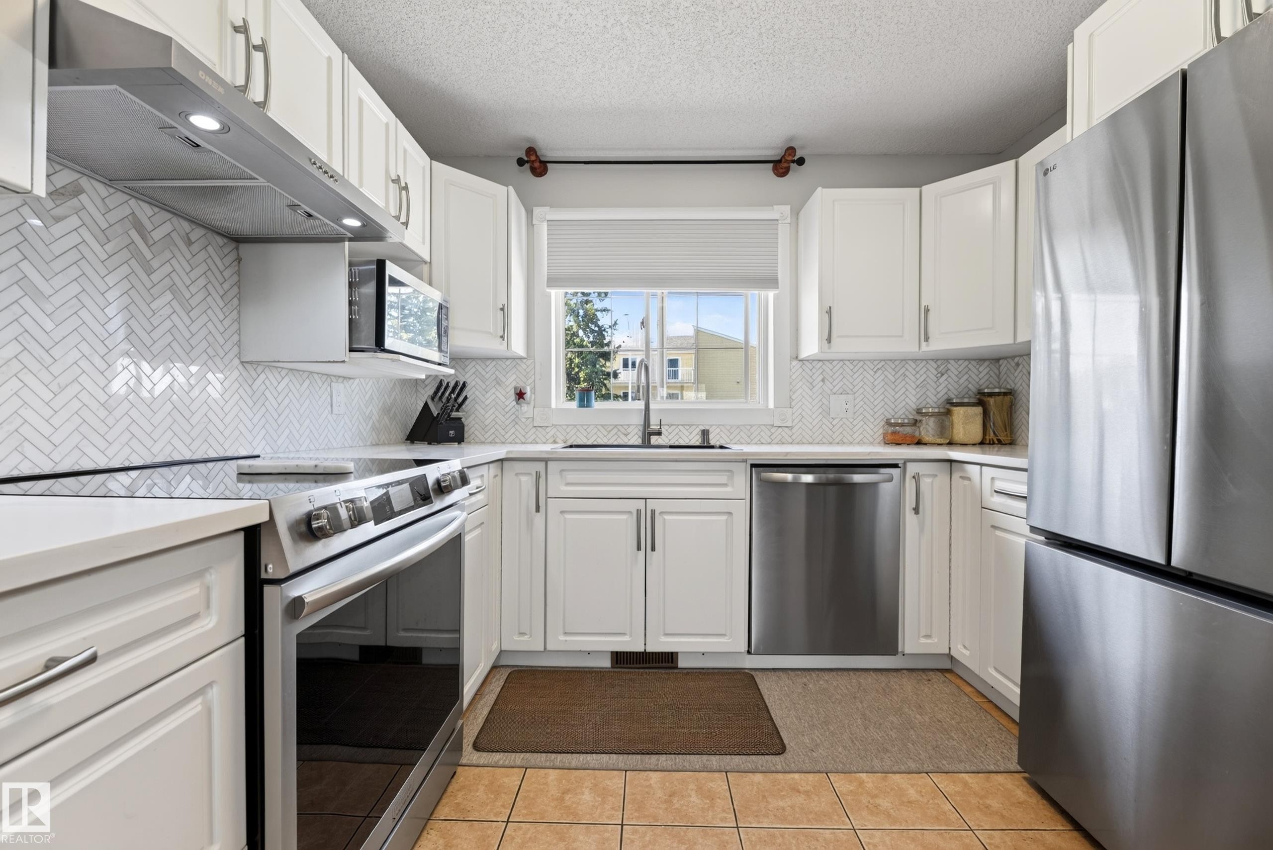 6514 19 Avenue, Edmonton, AB