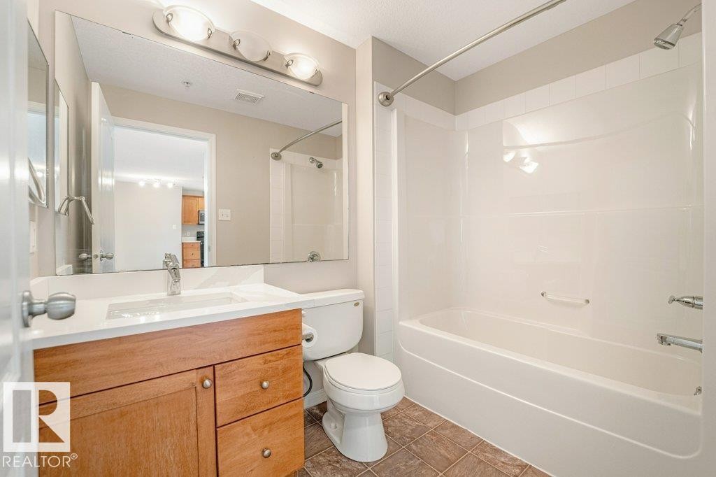 #1321 7339 South Terwillegar Dr Nw, Edmonton, AB - Indoor Photo Showing Bathroom