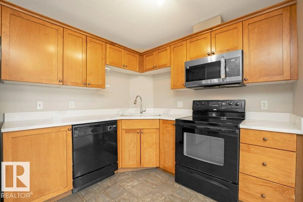 #1321 7339 South Terwillegar Dr Nw, Edmonton, AB - Indoor Photo Showing Kitchen