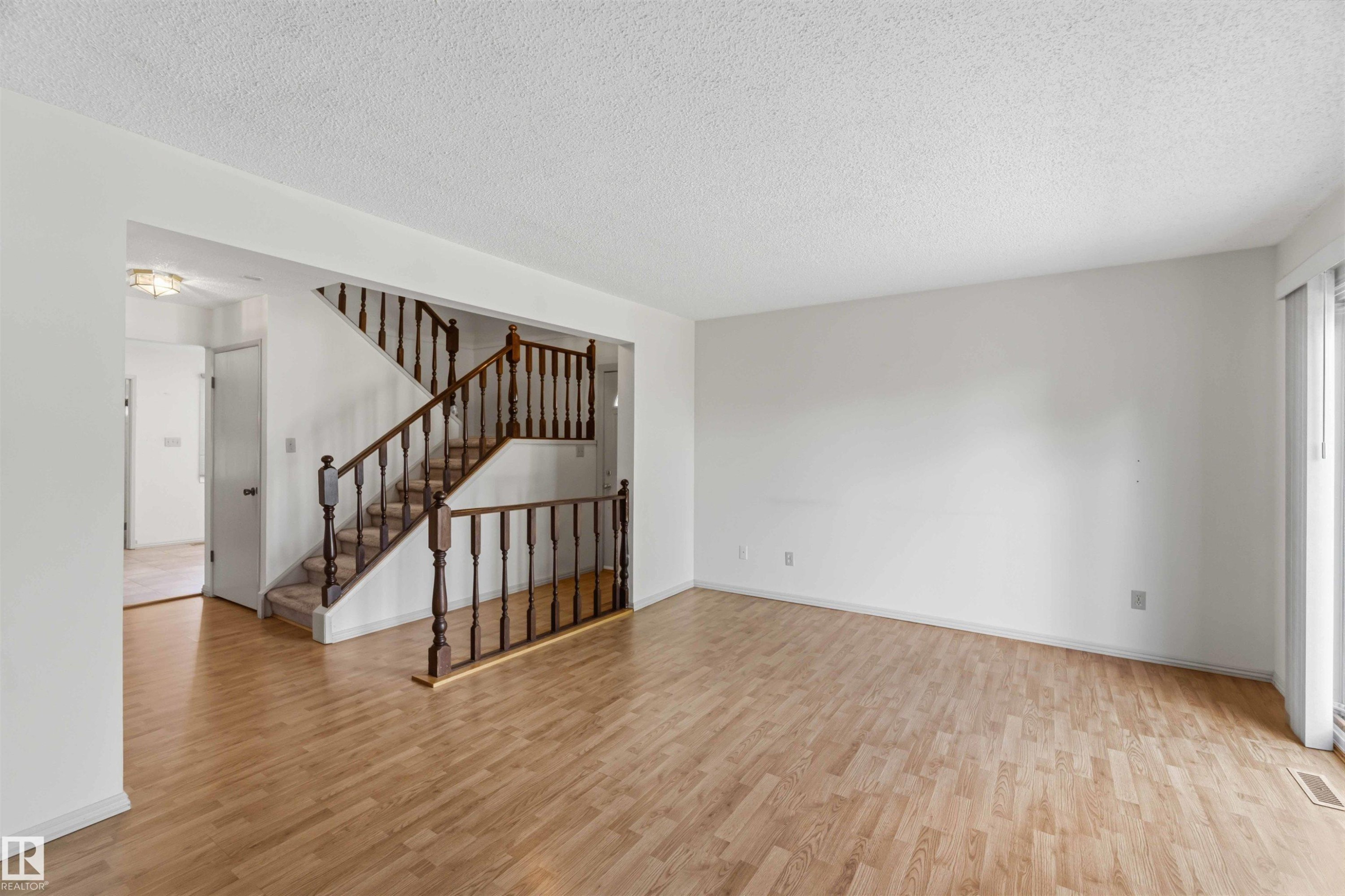 2716 136A Avenue, Edmonton, AB