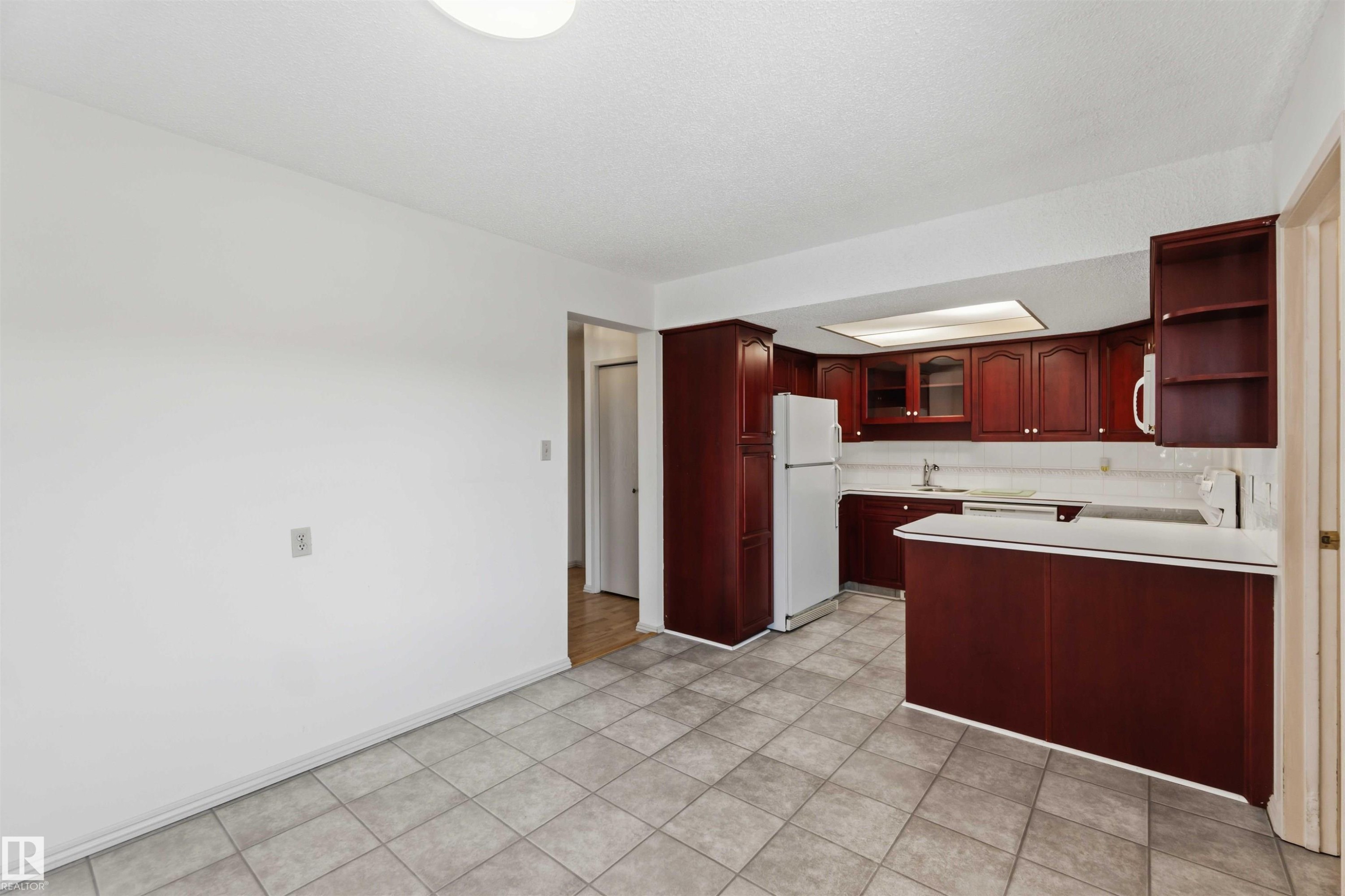 2716 136A Avenue, Edmonton, AB