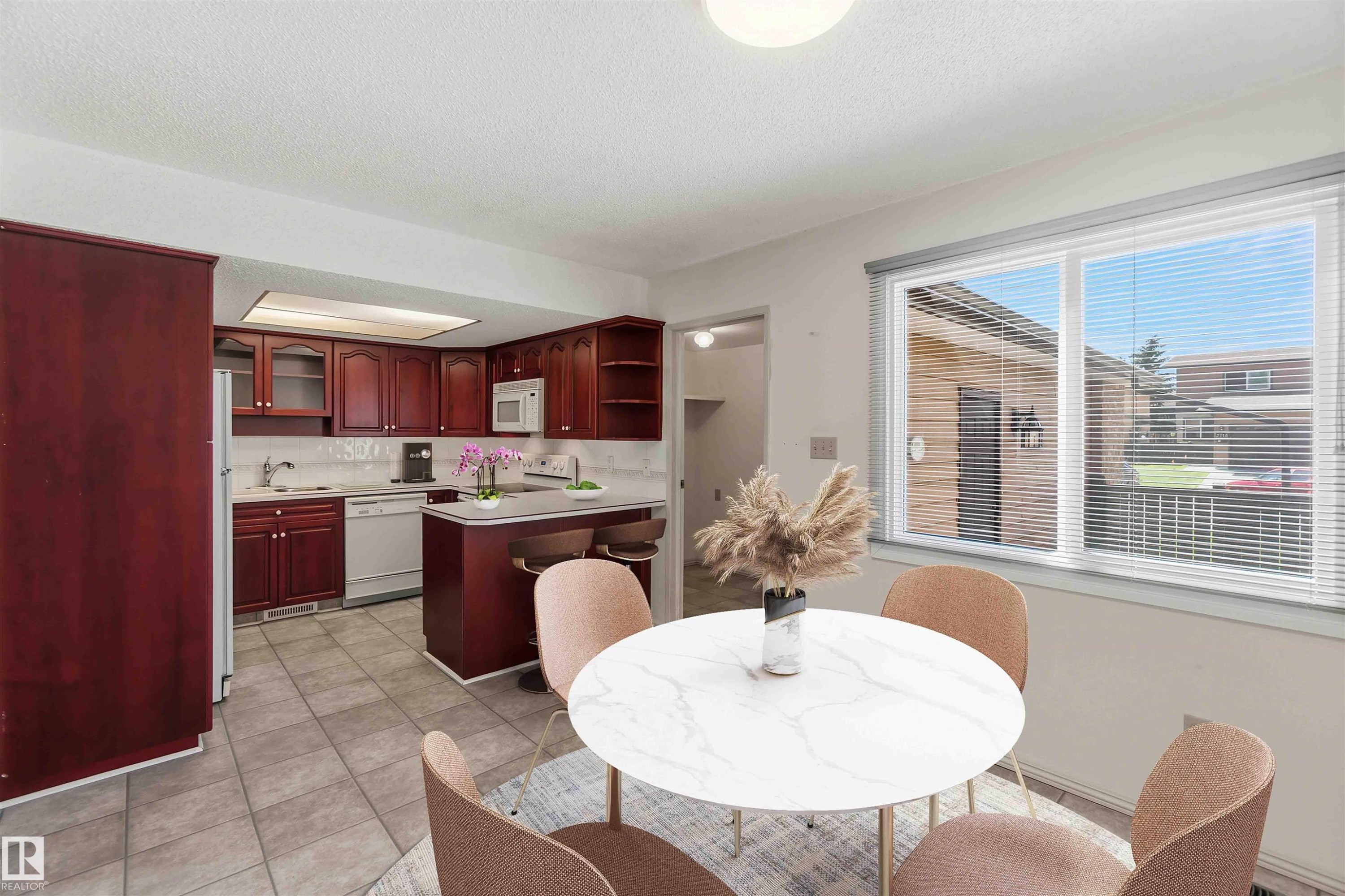 2716 136A Avenue, Edmonton, AB