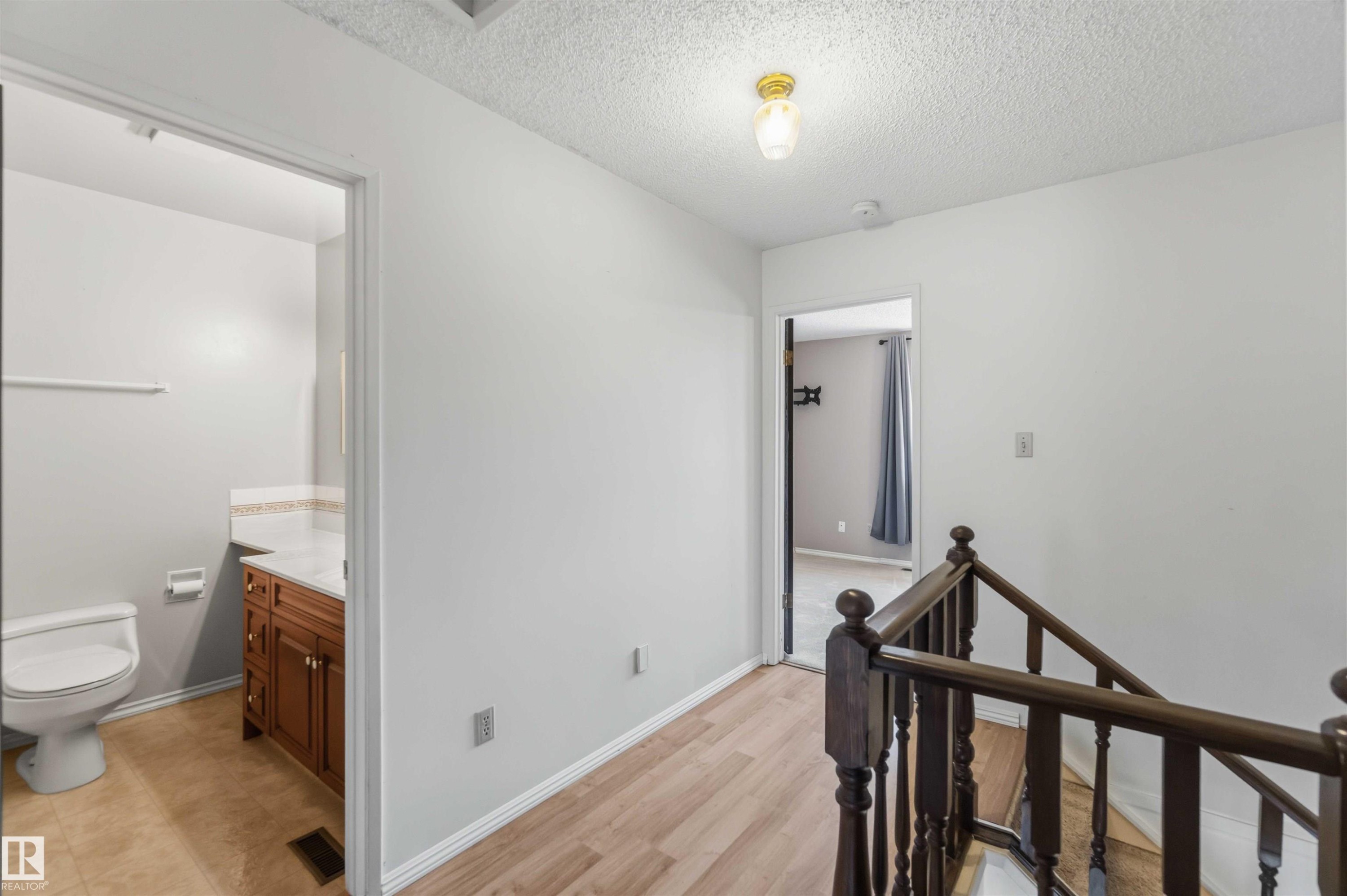 2716 136A Avenue, Edmonton, AB