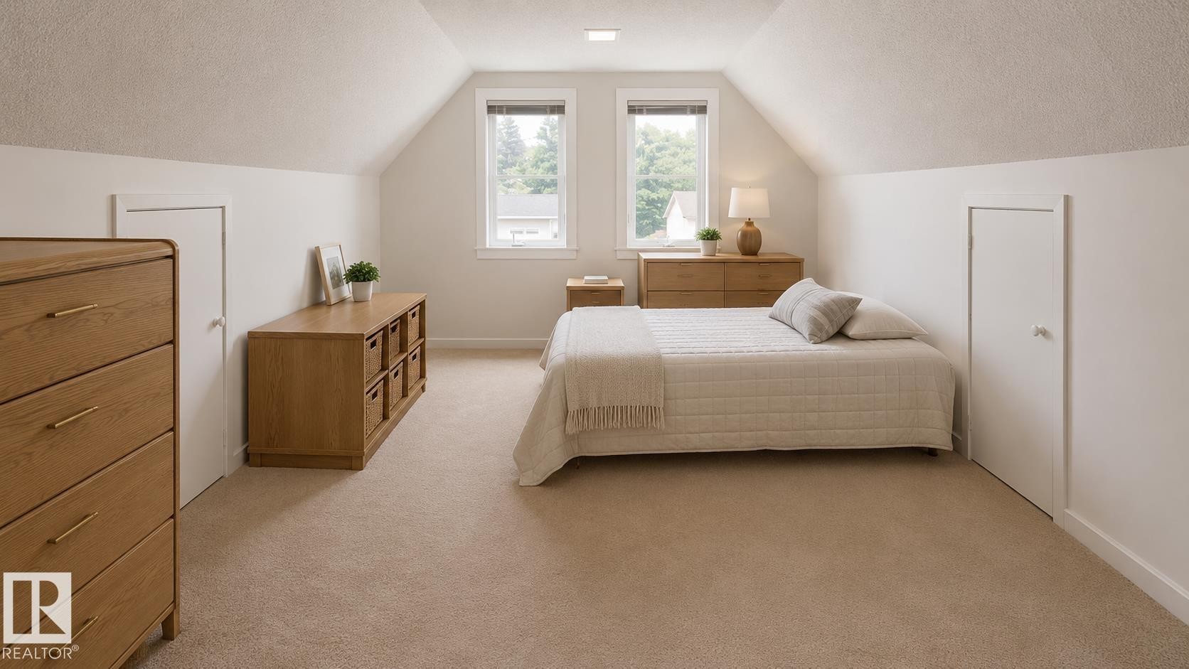 55 Quesnell Road Nw, Edmonton, AB - Indoor Photo Showing Bedroom