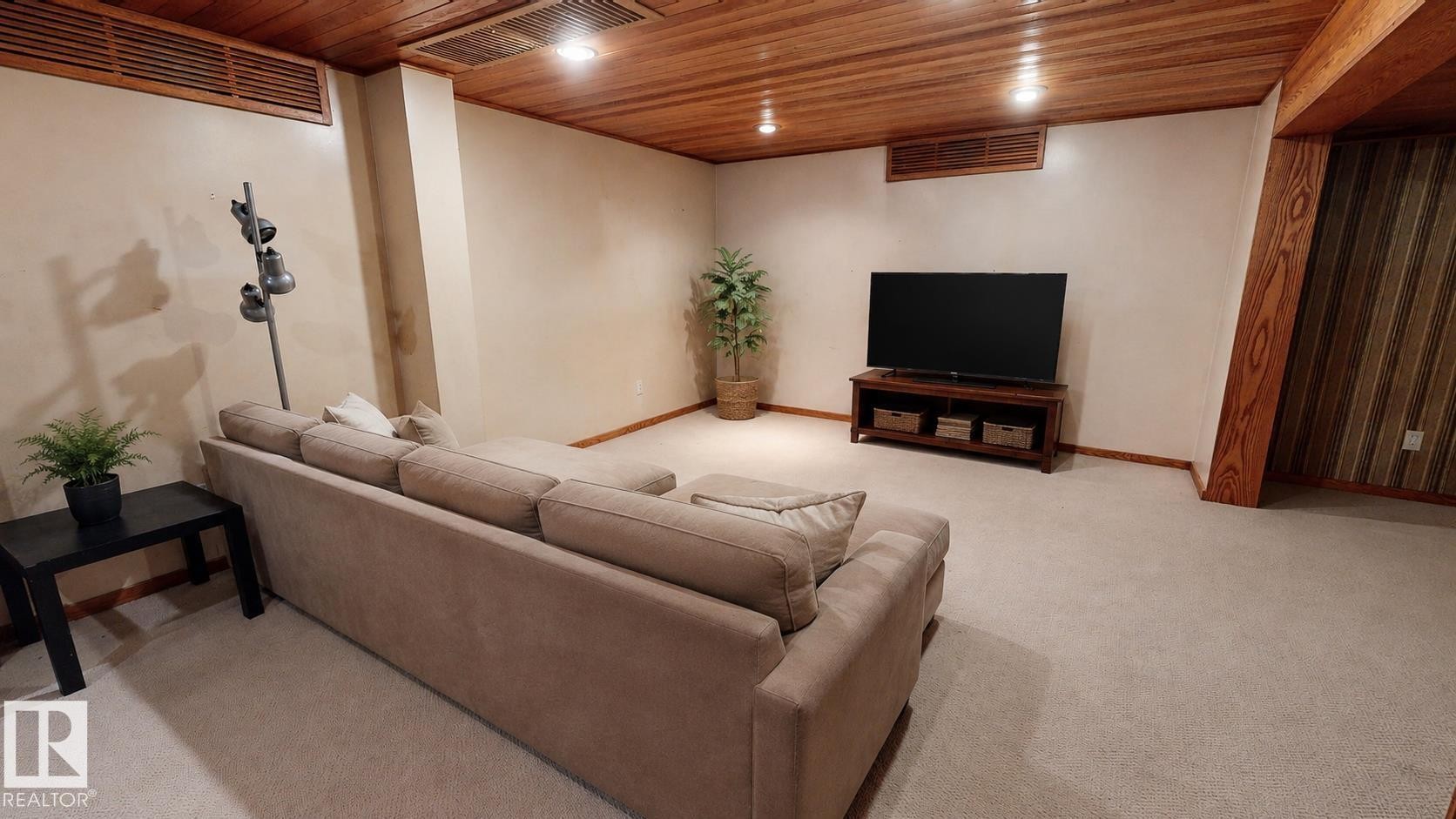55 Quesnell Road Nw, Edmonton, AB - Indoor Photo Showing Basement