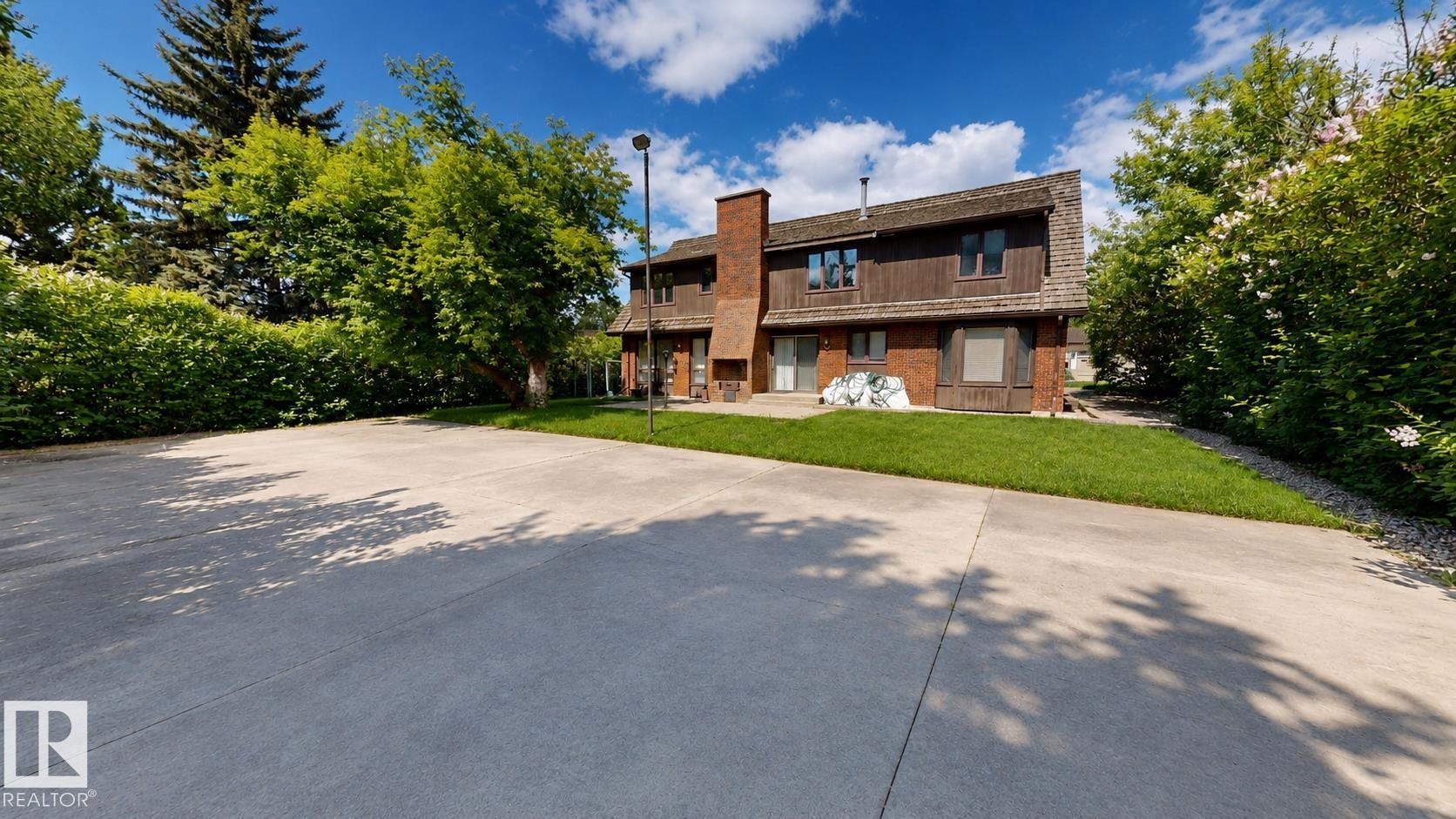 55 Quesnell Road Nw, Edmonton, AB - Outdoor