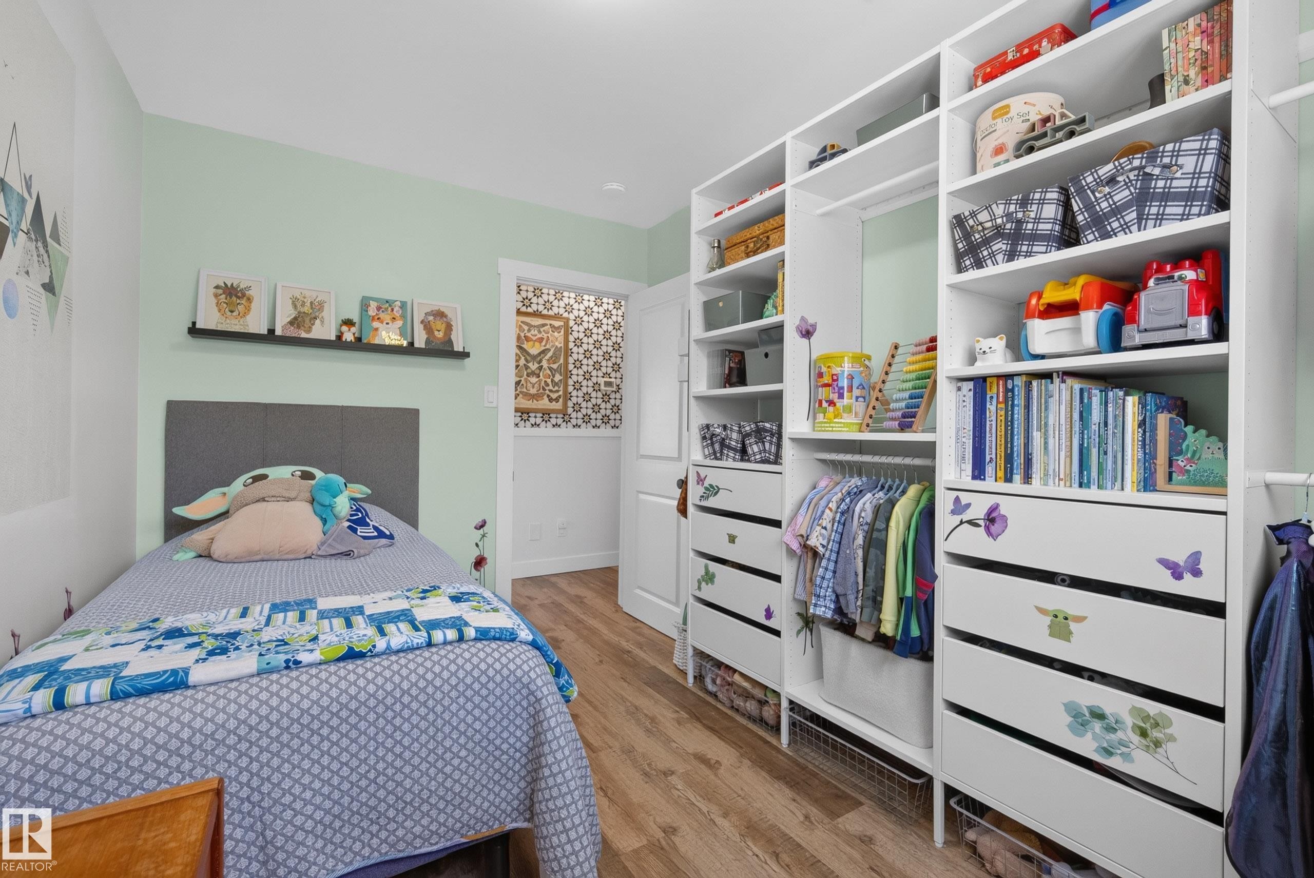 Custom built-in white shelving and drawer storage system - 14128 73 Street, Edmonton, AB