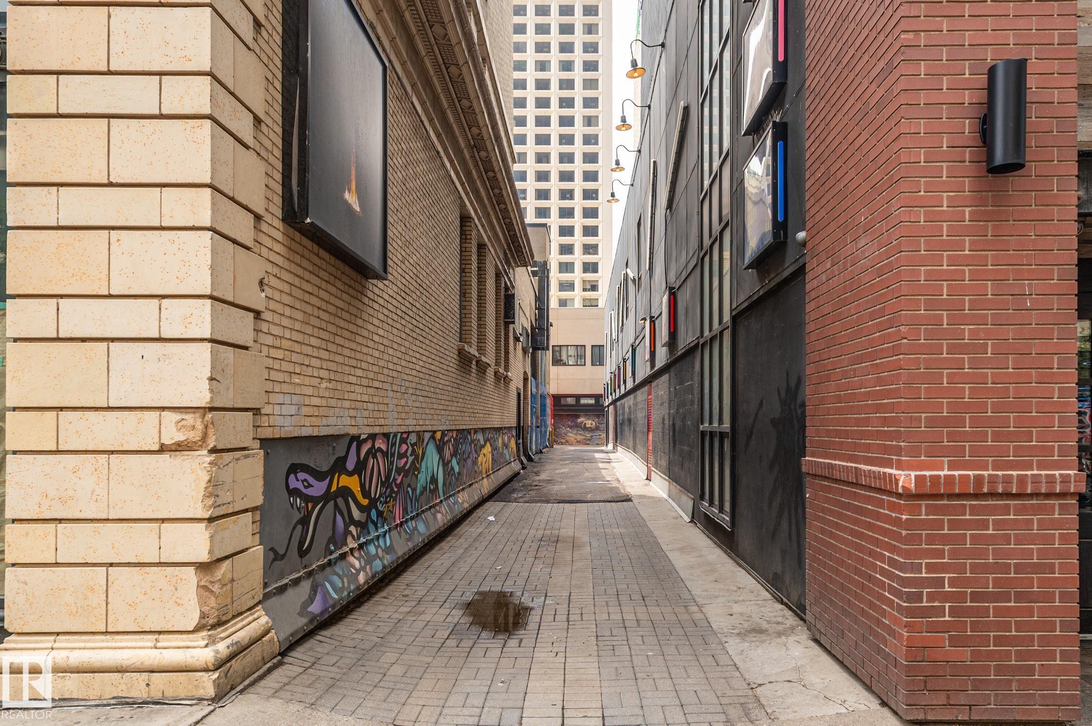 #810 10134 100 St Nw, Edmonton, AB