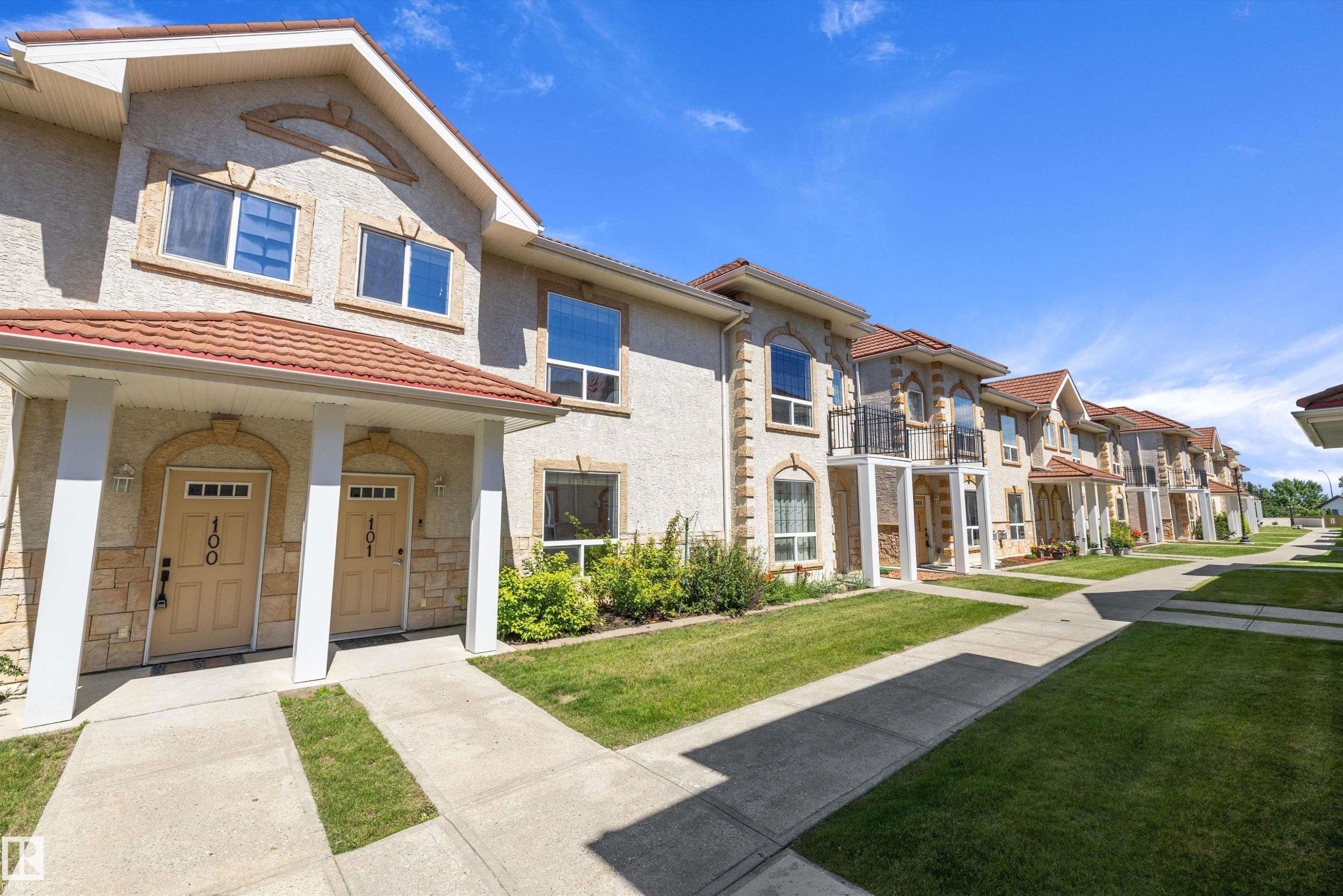 101 13825 155 Avenue, Edmonton, AB