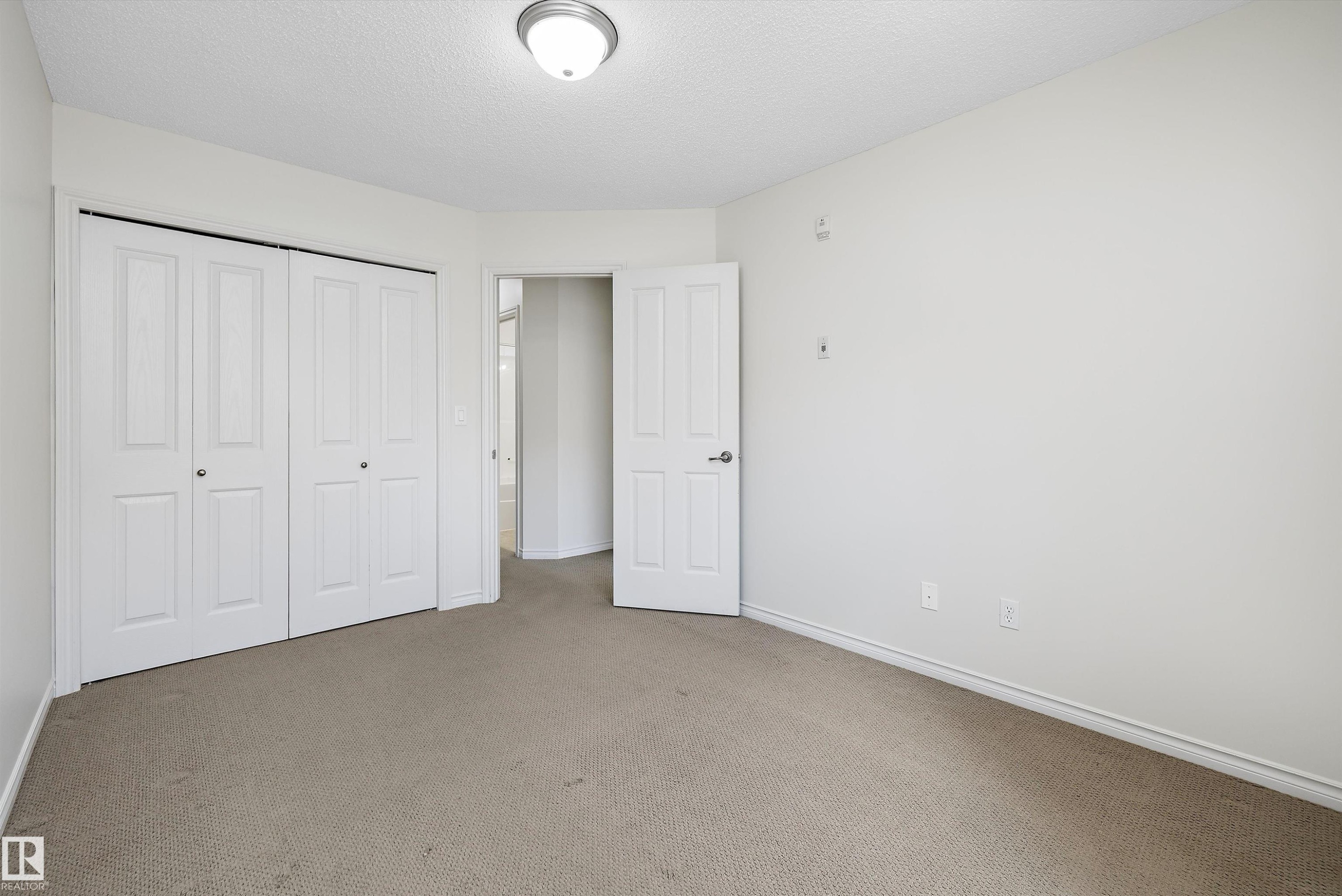 101 13825 155 Avenue, Edmonton, AB