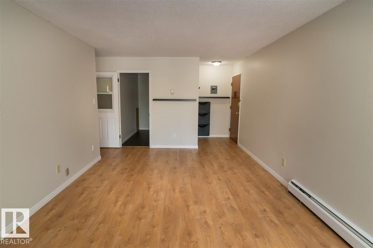 54 5615 105 Street, Edmonton, AB