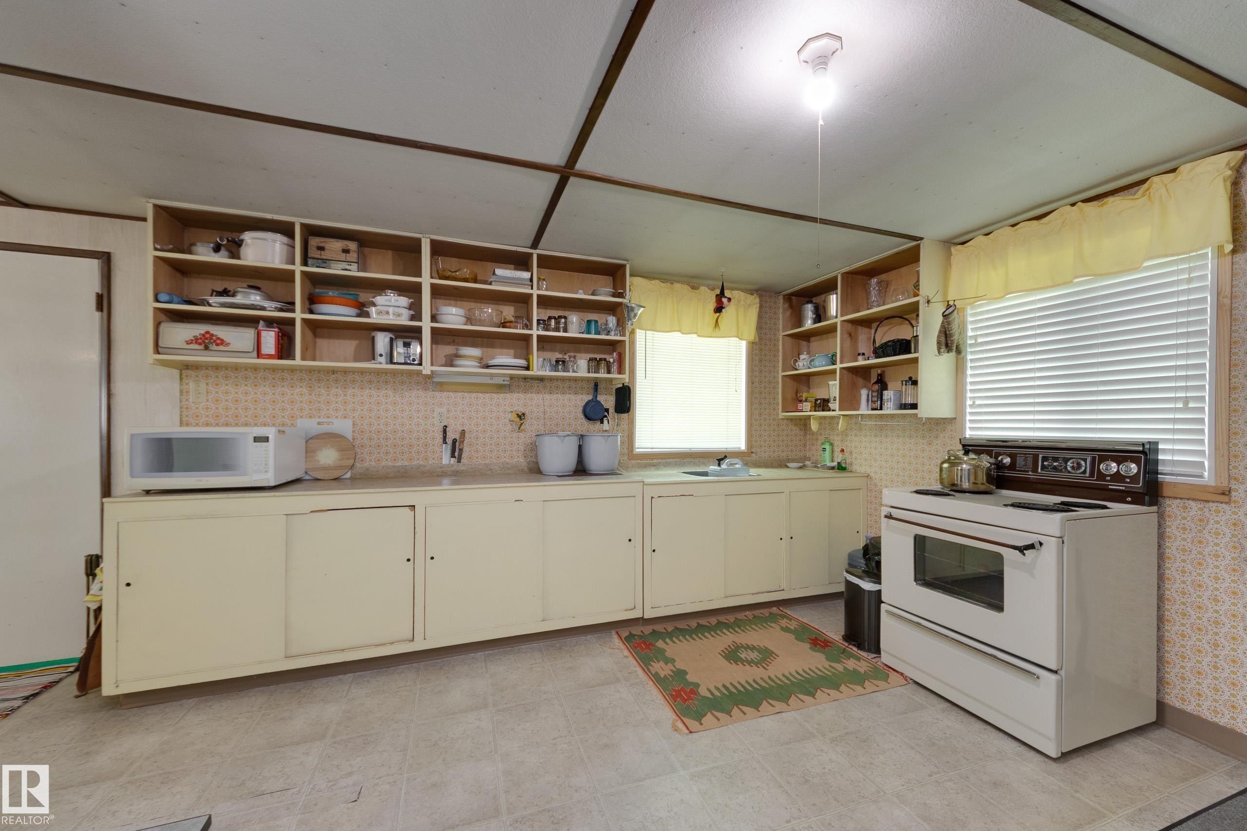812 3003 Twp Rd 574, Rural Barrhead County, AB