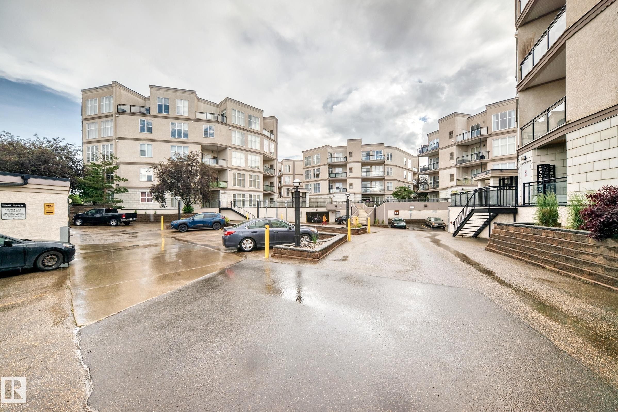 #226 4831 104A St Nw, Edmonton, AB - Outdoor