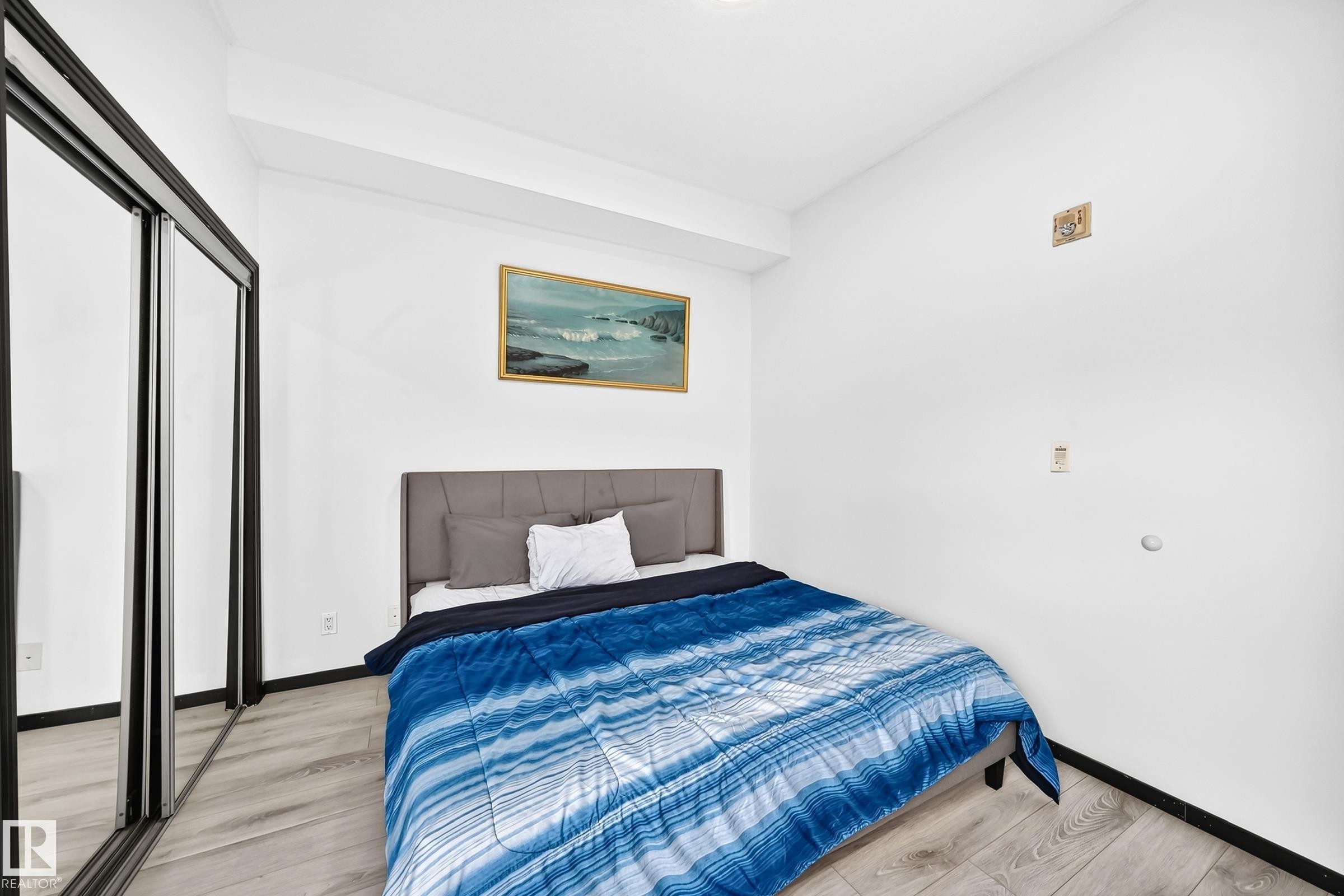 #226 4831 104A St Nw, Edmonton, AB - Indoor Photo Showing Bedroom