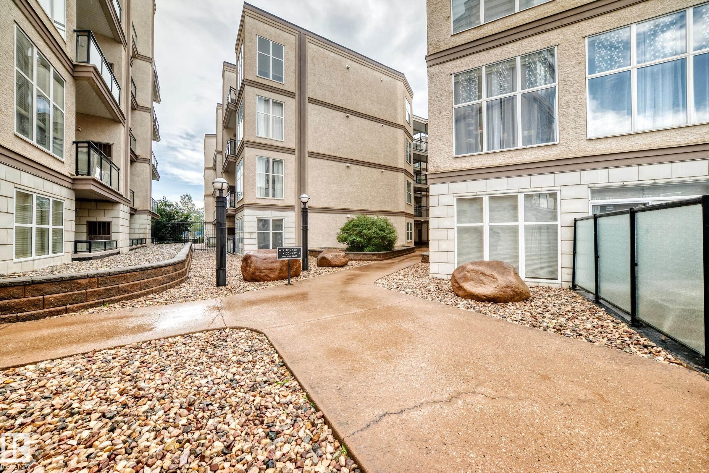 #226 4831 104A St Nw, Edmonton, AB - Outdoor