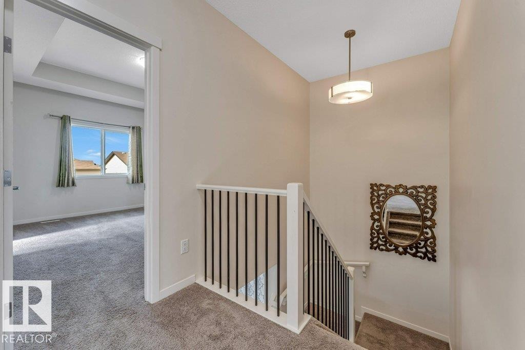 1224 25 Avenue, Edmonton, AB - Indoor Photo Showing Other Room