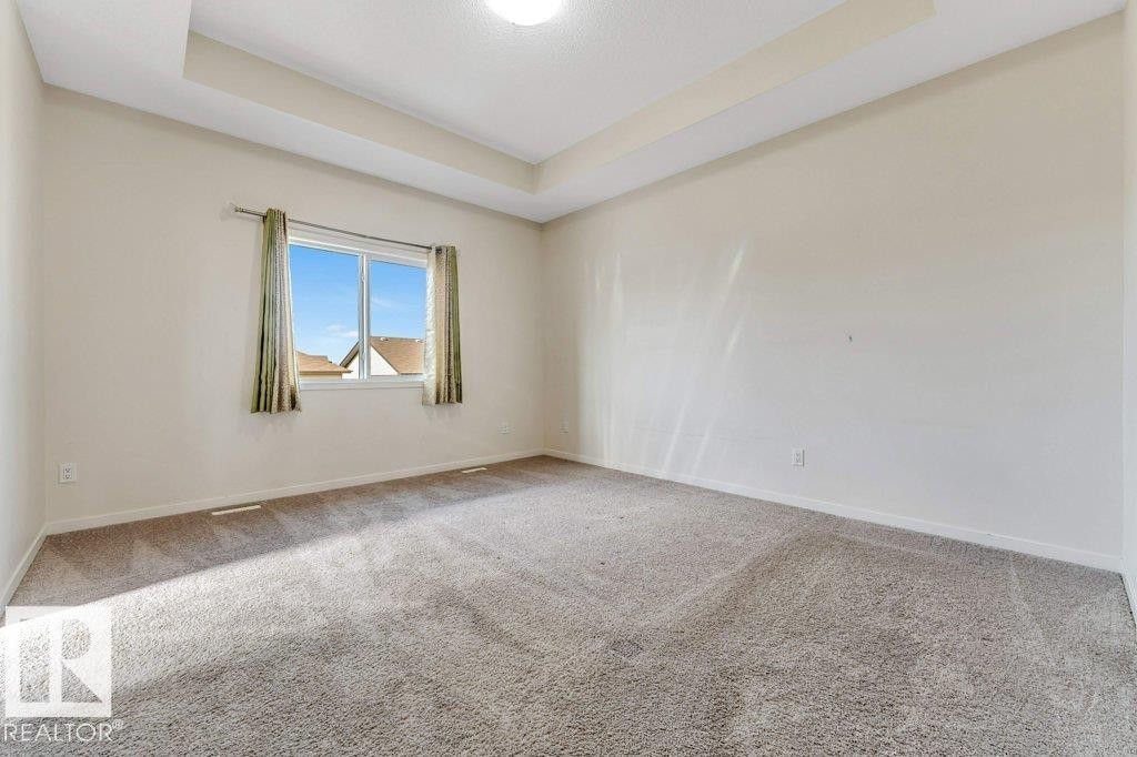 1224 25 Avenue, Edmonton, AB - Indoor Photo Showing Other Room