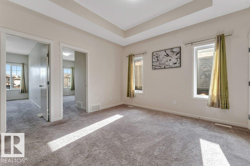 1224 25 Avenue, Edmonton, AB - Indoor Photo Showing Other Room