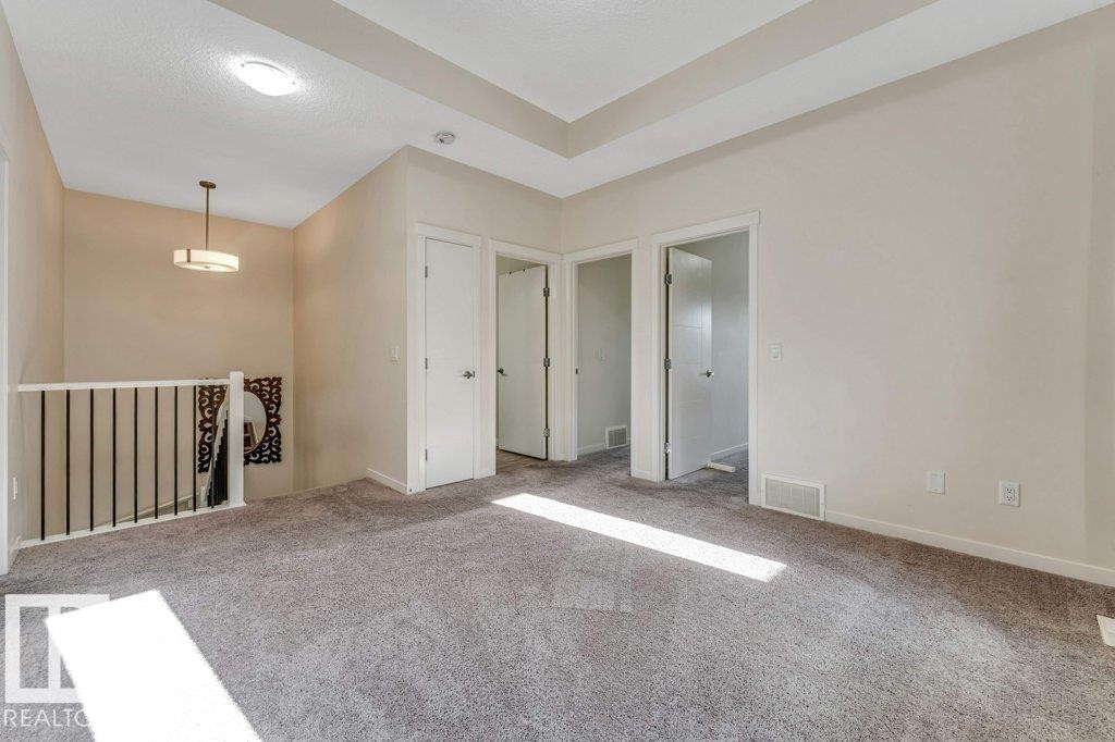 1224 25 Avenue, Edmonton, AB - Indoor Photo Showing Other Room