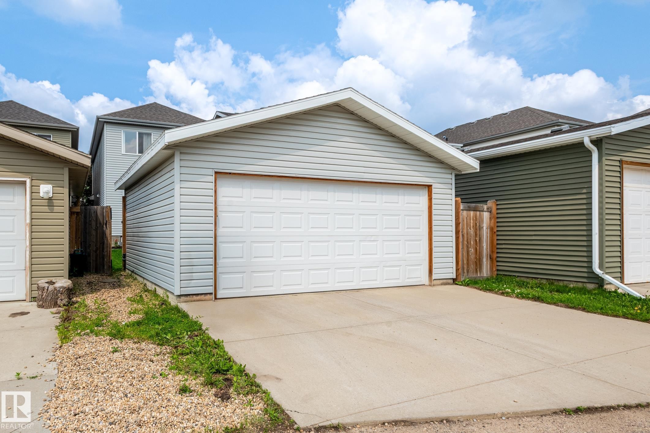 8531 Ellis Link, Edmonton, AB