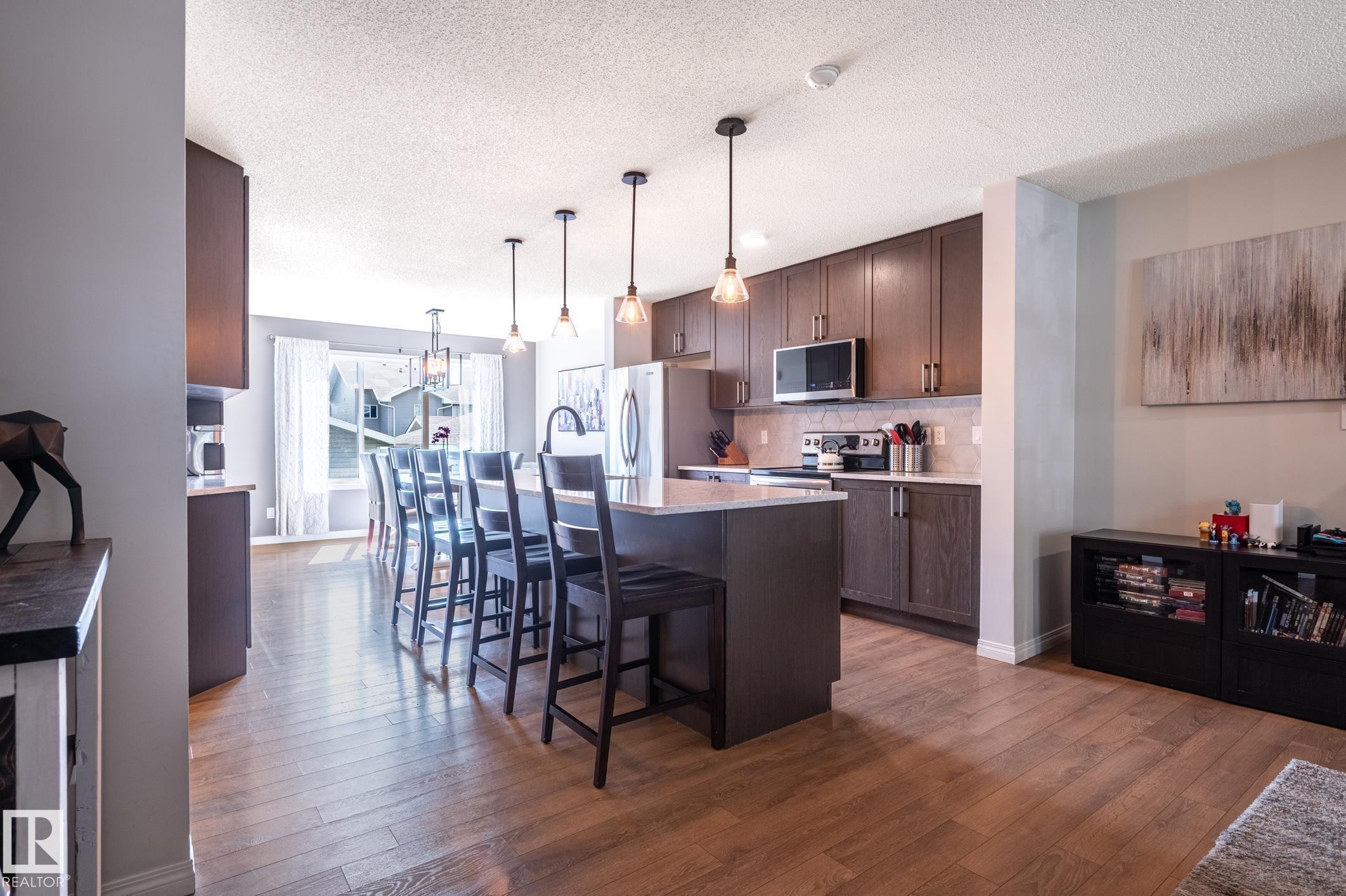 8531 Ellis Link, Edmonton, AB