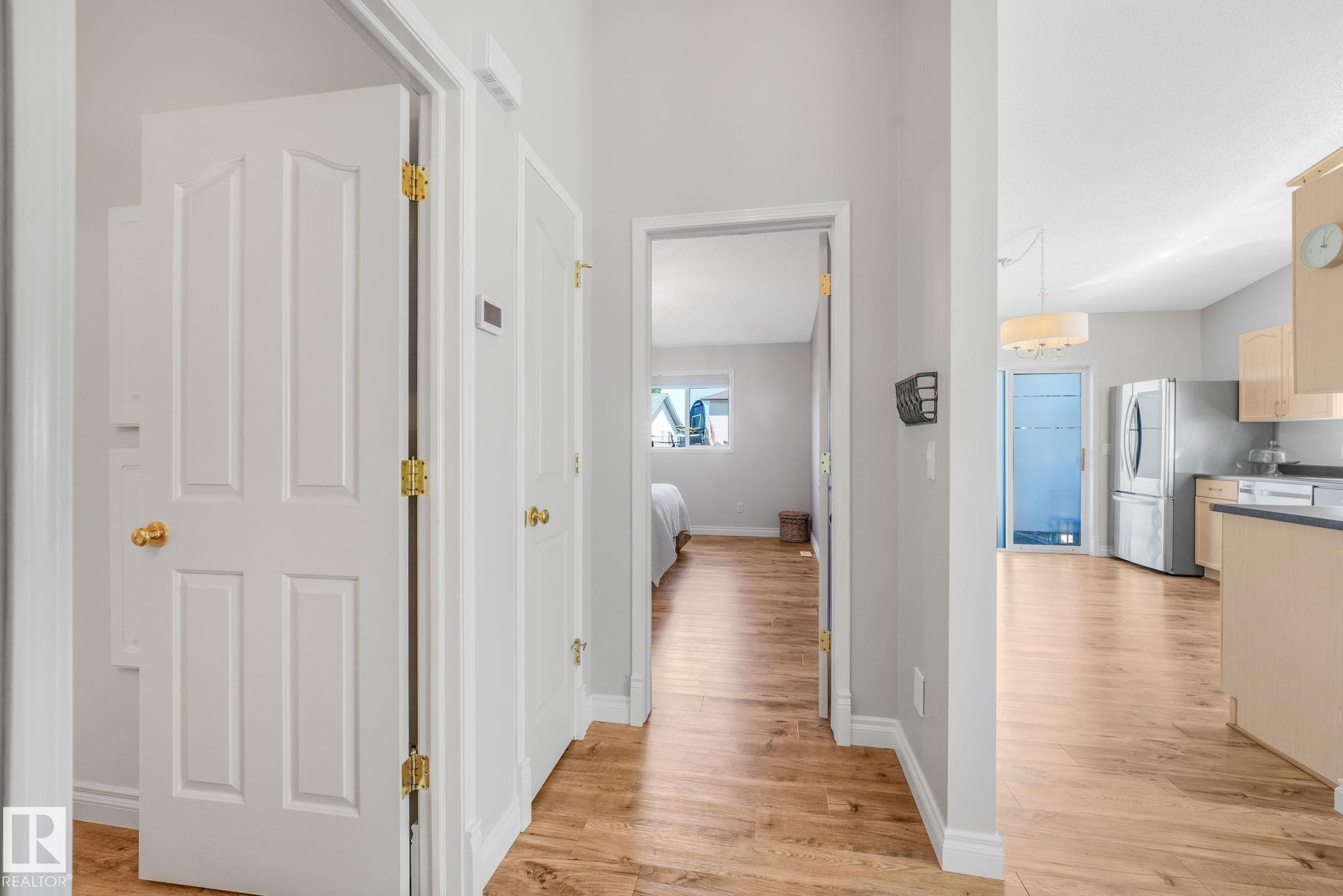 22 Landsdowne Drive, Spruce Grove, AB - Indoor