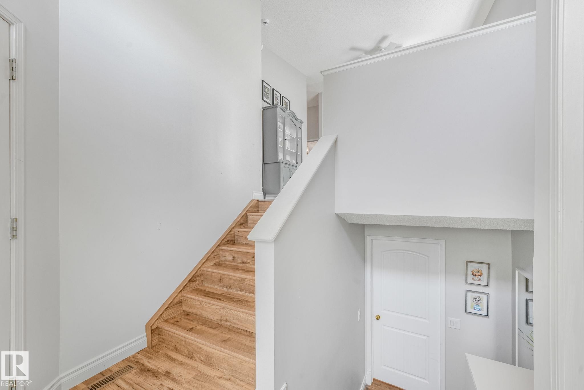 22 Landsdowne Drive, Spruce Grove, AB - Indoor Photo Showing Other Room