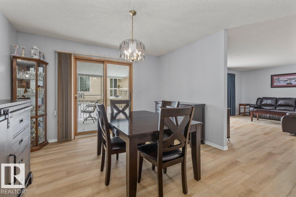 219 Knottwood Road, Edmonton, AB