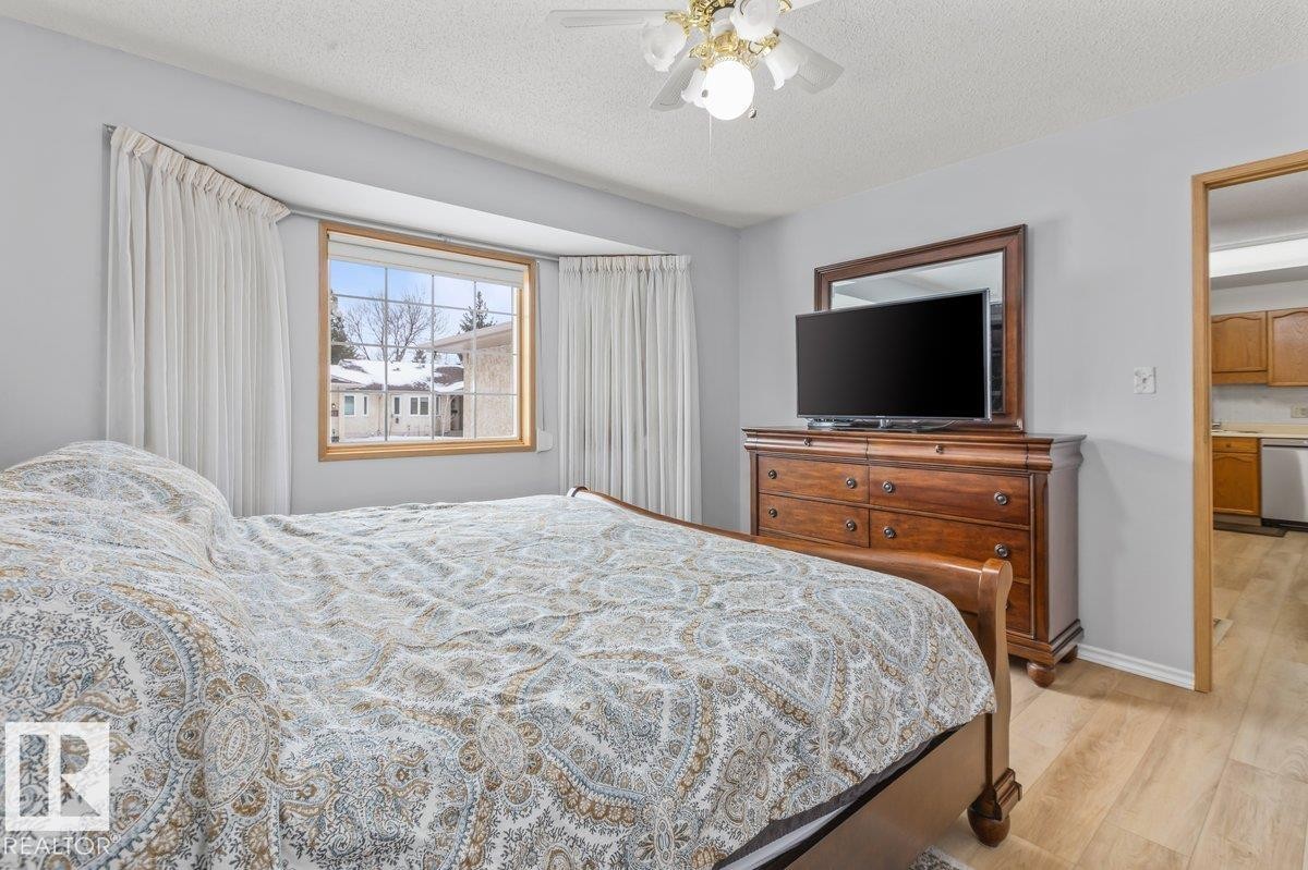 219 Knottwood Road, Edmonton, AB