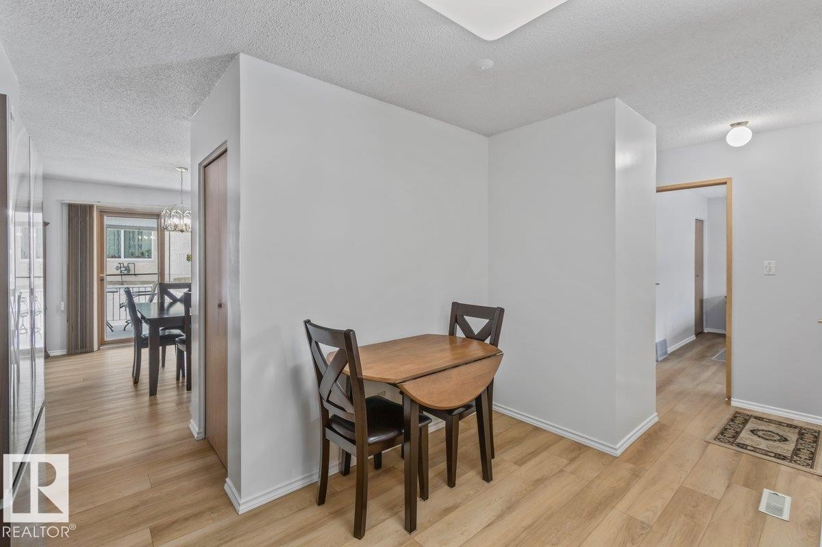 219 Knottwood Road, Edmonton, AB