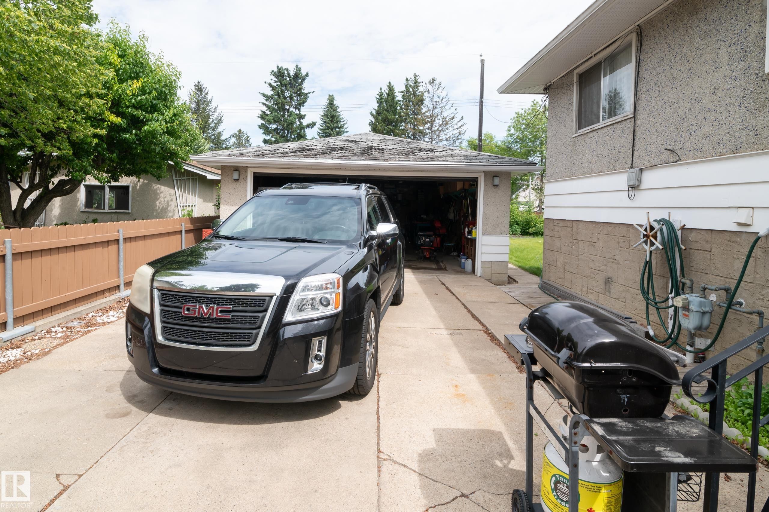 8316 73 Avenue, Edmonton, AB