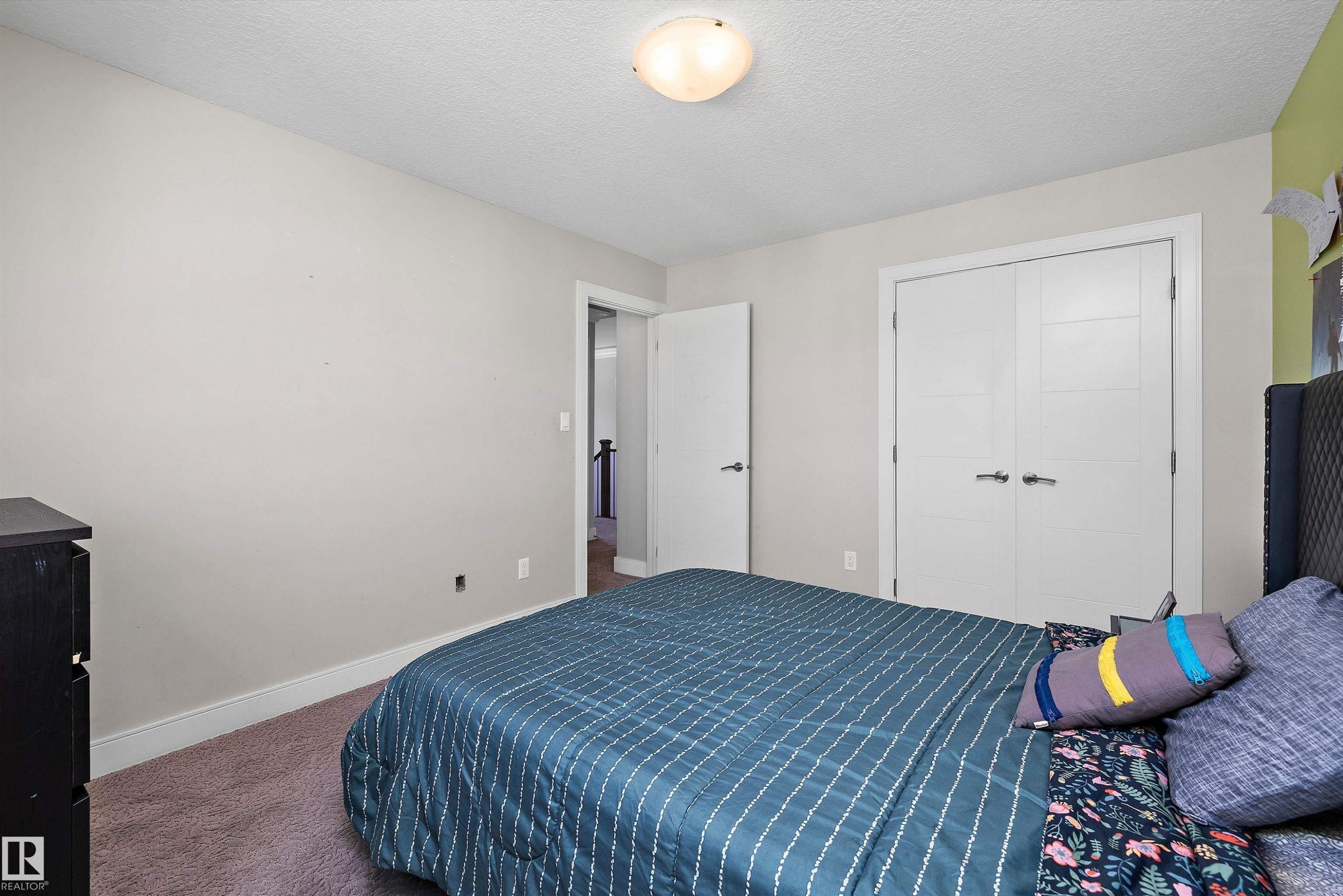 16742 61 Street, Edmonton, AB
