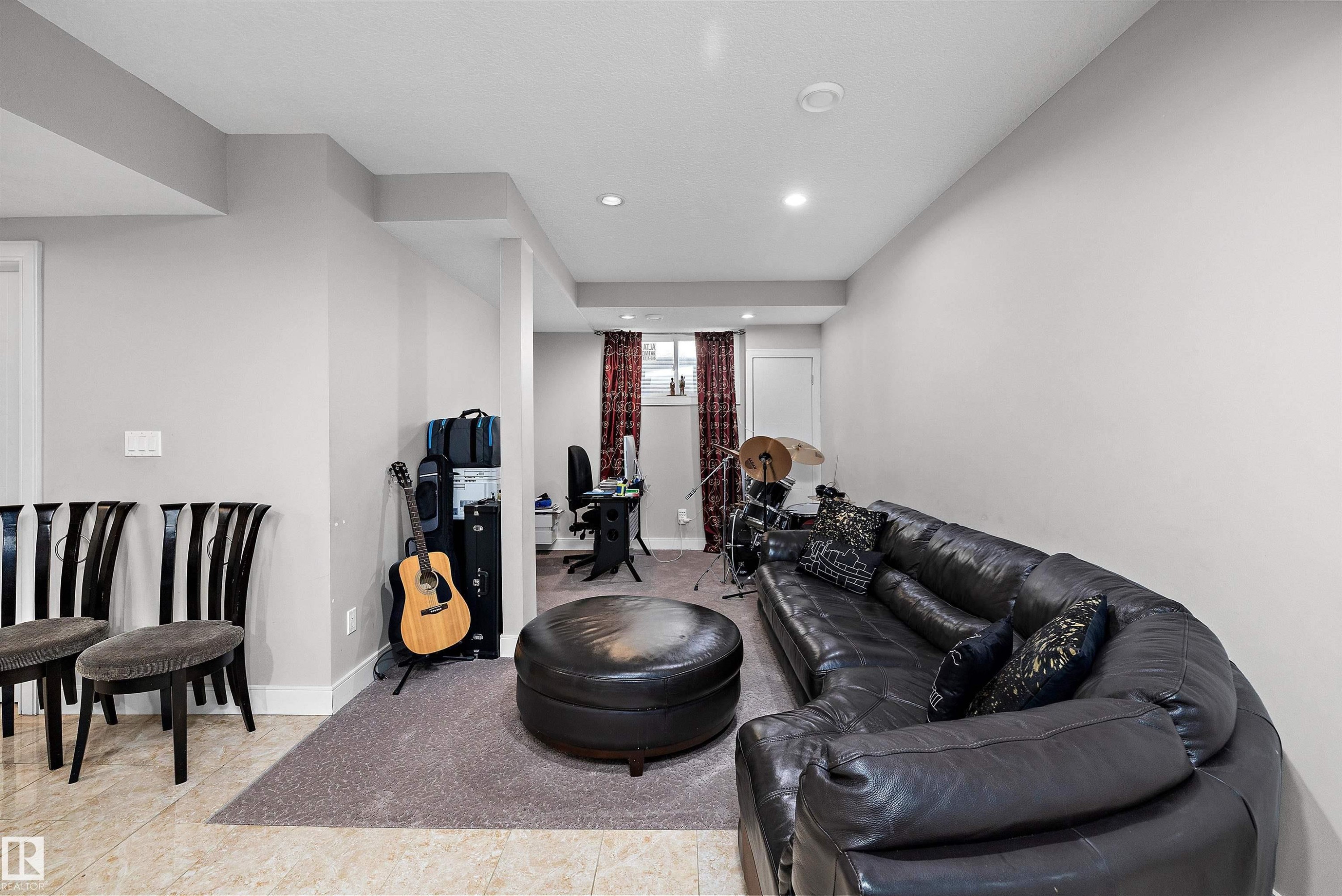 16742 61 Street, Edmonton, AB