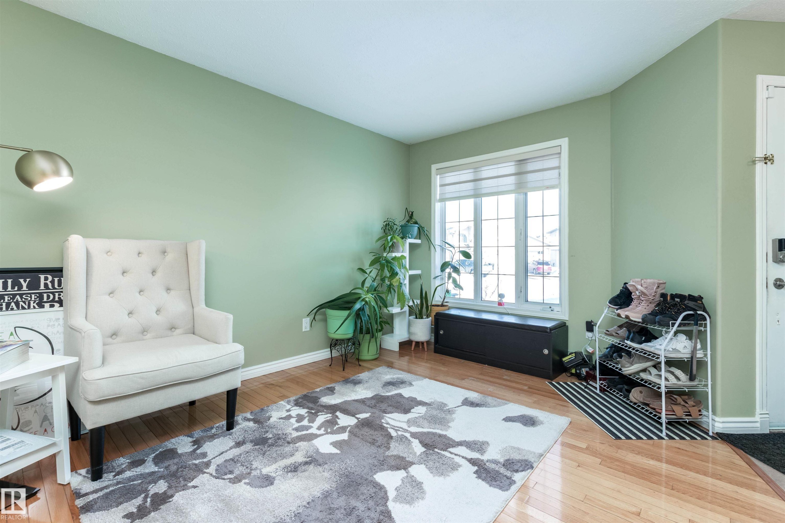 330 Huffman Crescent Nw, Edmonton, AB - Indoor