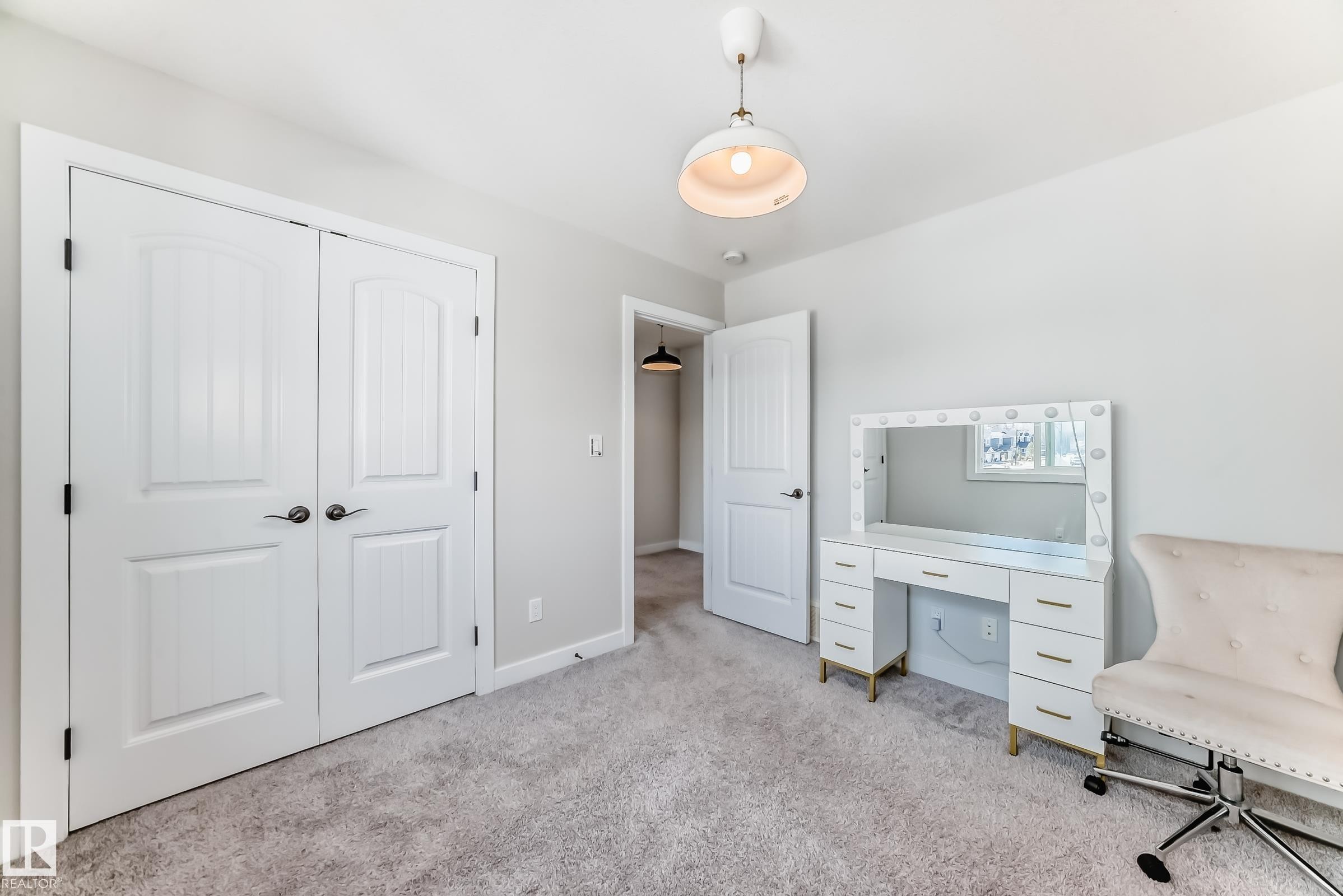 6479 Elston Loop, Edmonton, AB