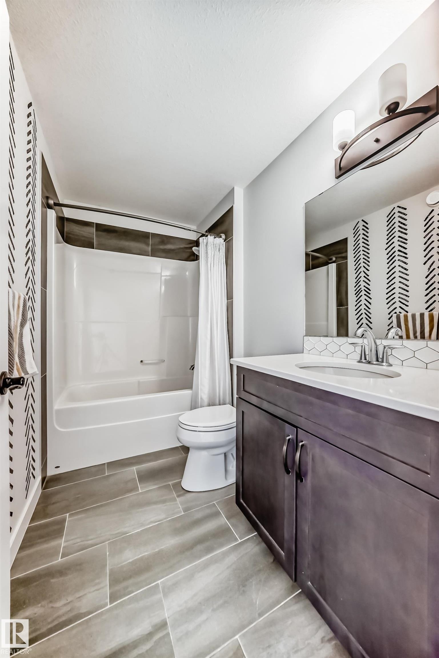 6479 Elston Loop, Edmonton, AB