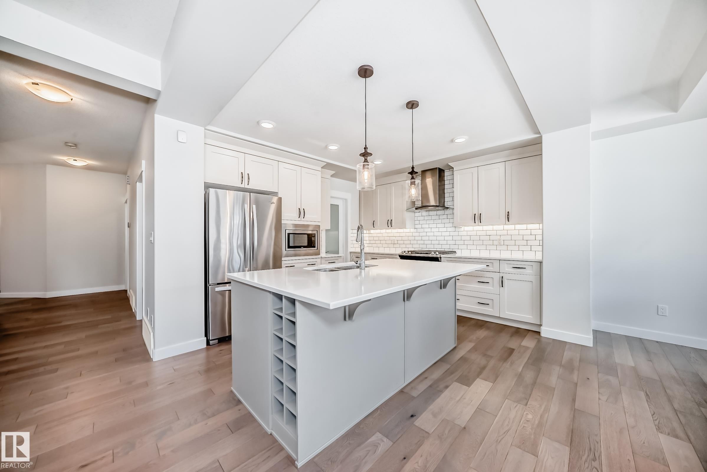 6479 Elston Loop, Edmonton, AB