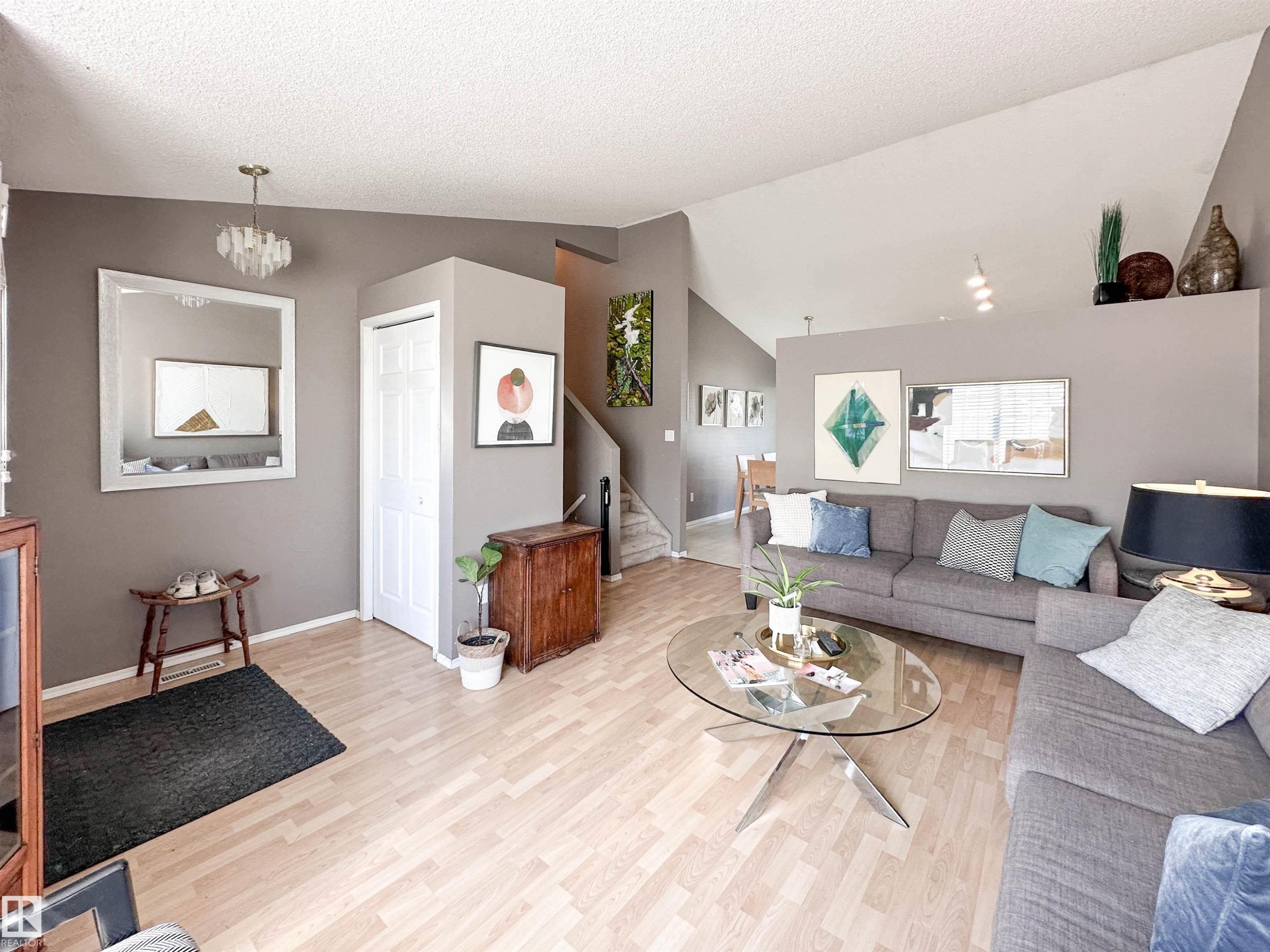 2116 152 Avenue, Edmonton, AB