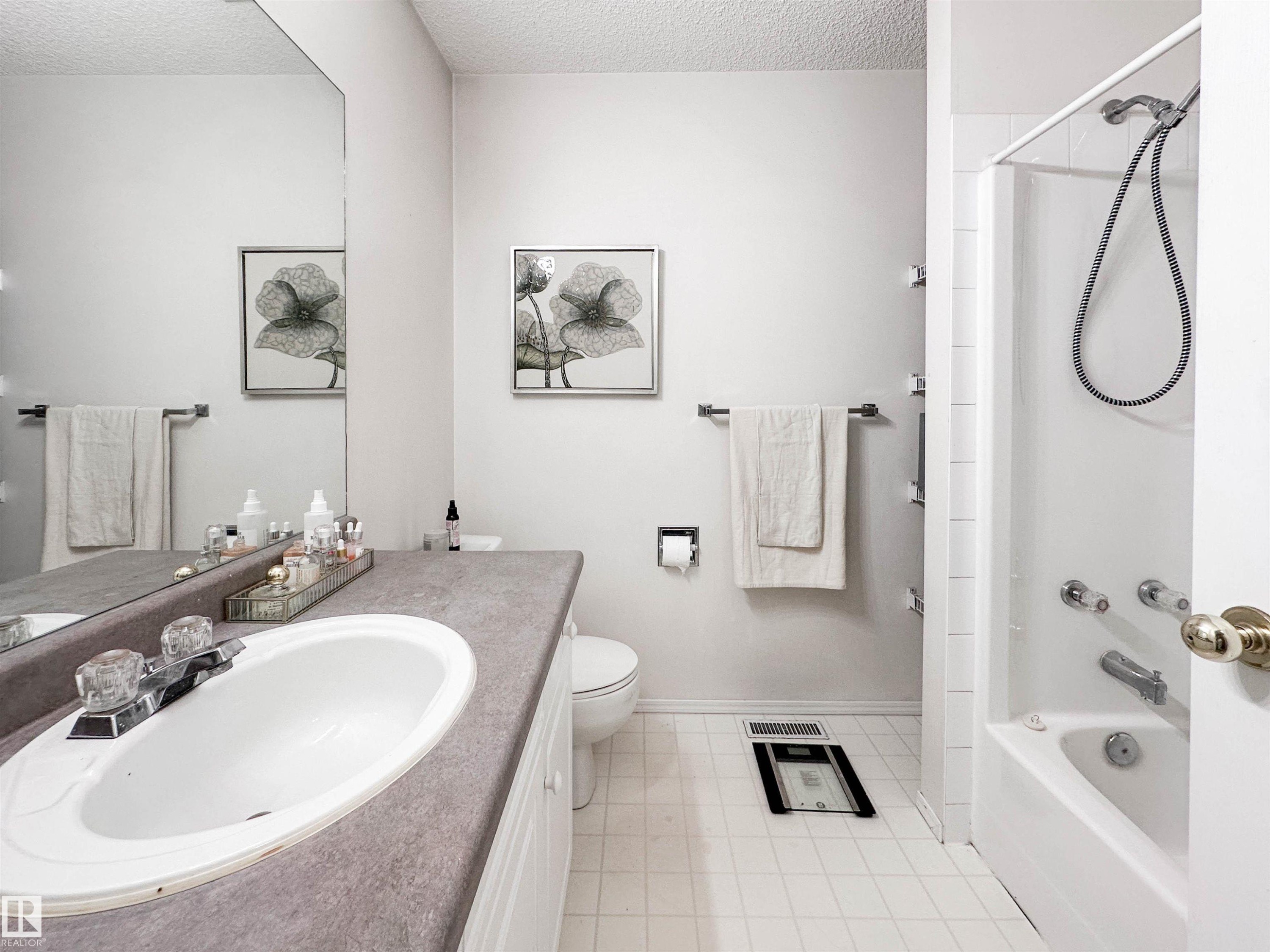 2116 152 Avenue, Edmonton, AB