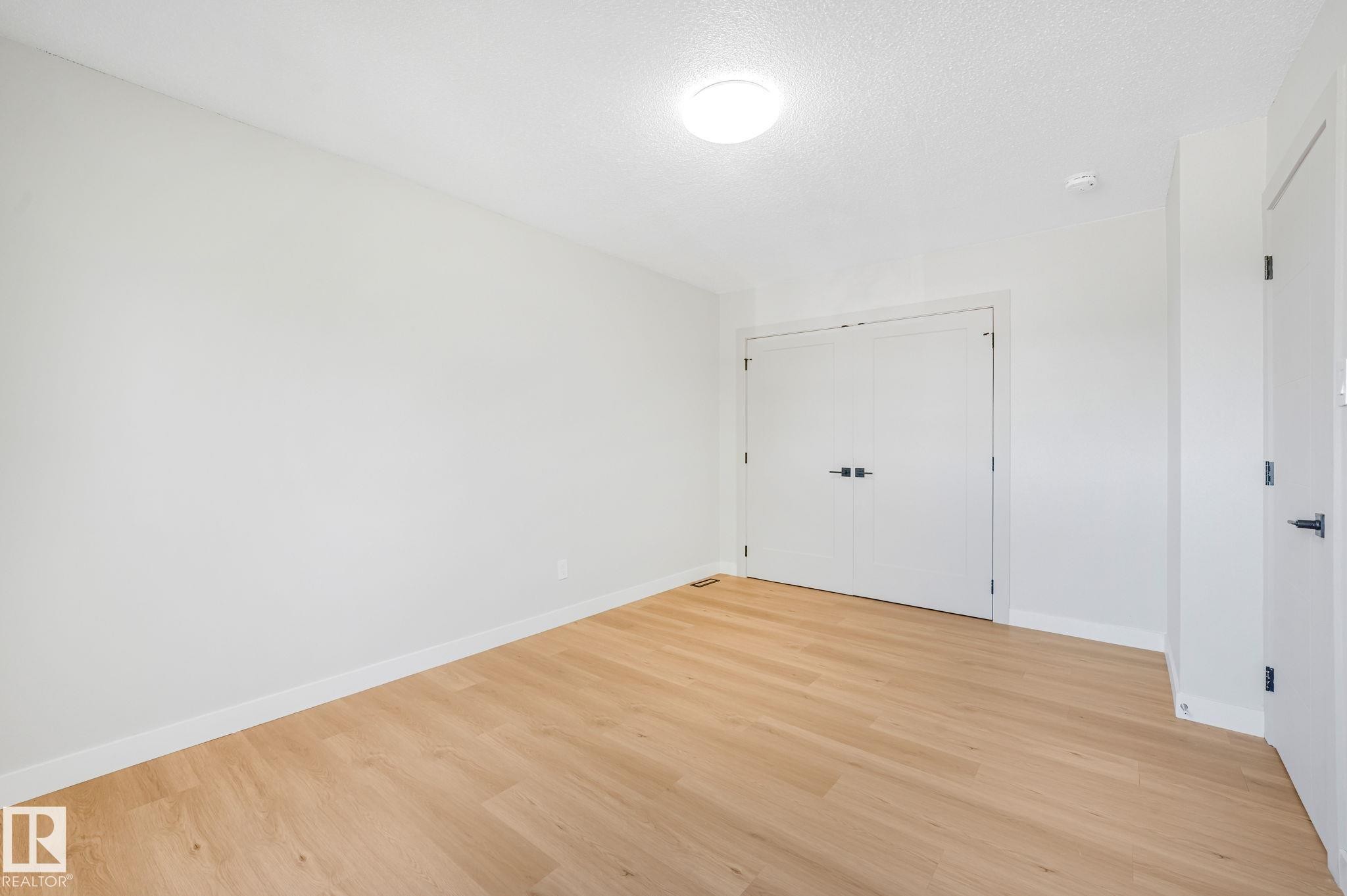 10617 34 Street, Edmonton, AB