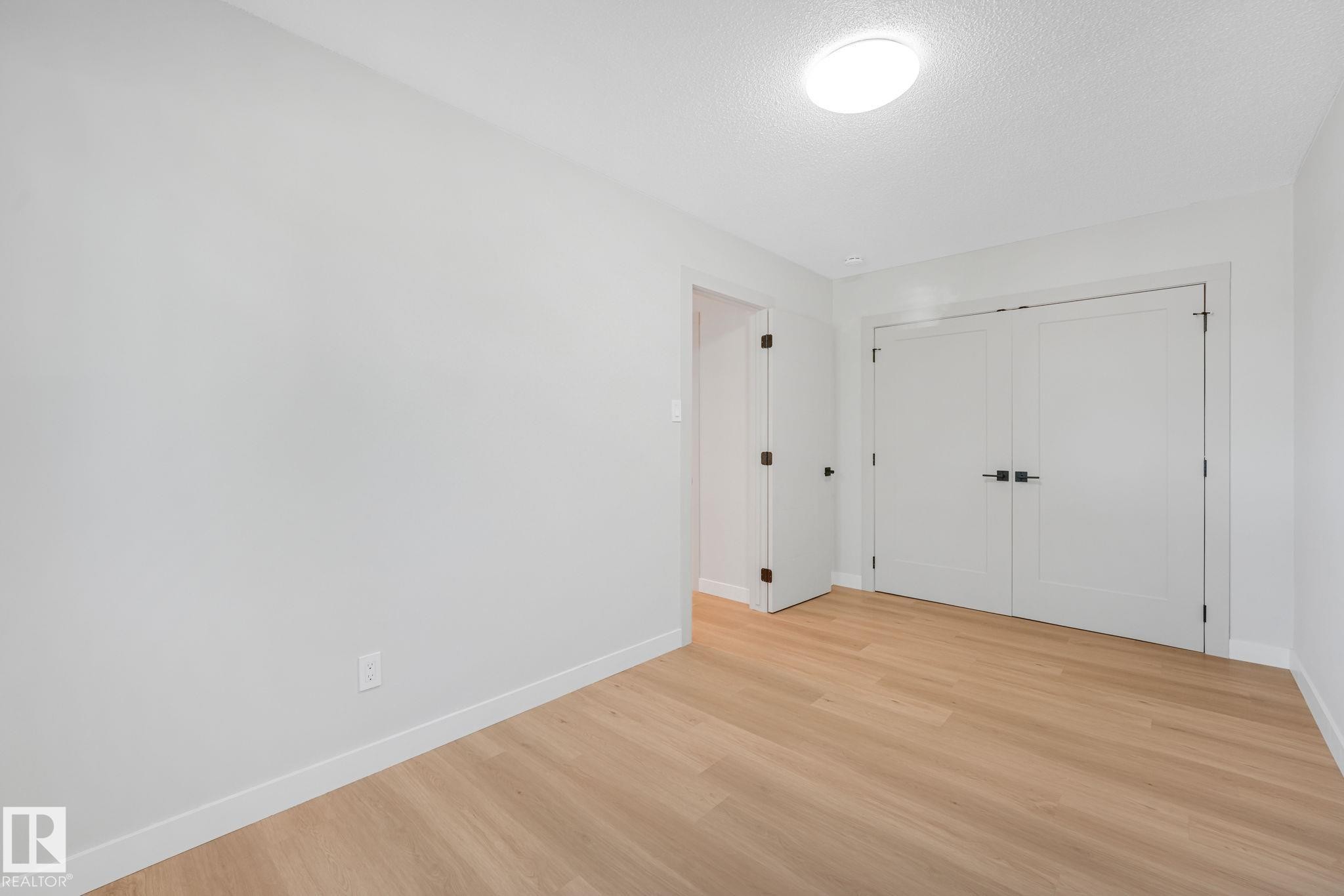 10617 34 Street, Edmonton, AB